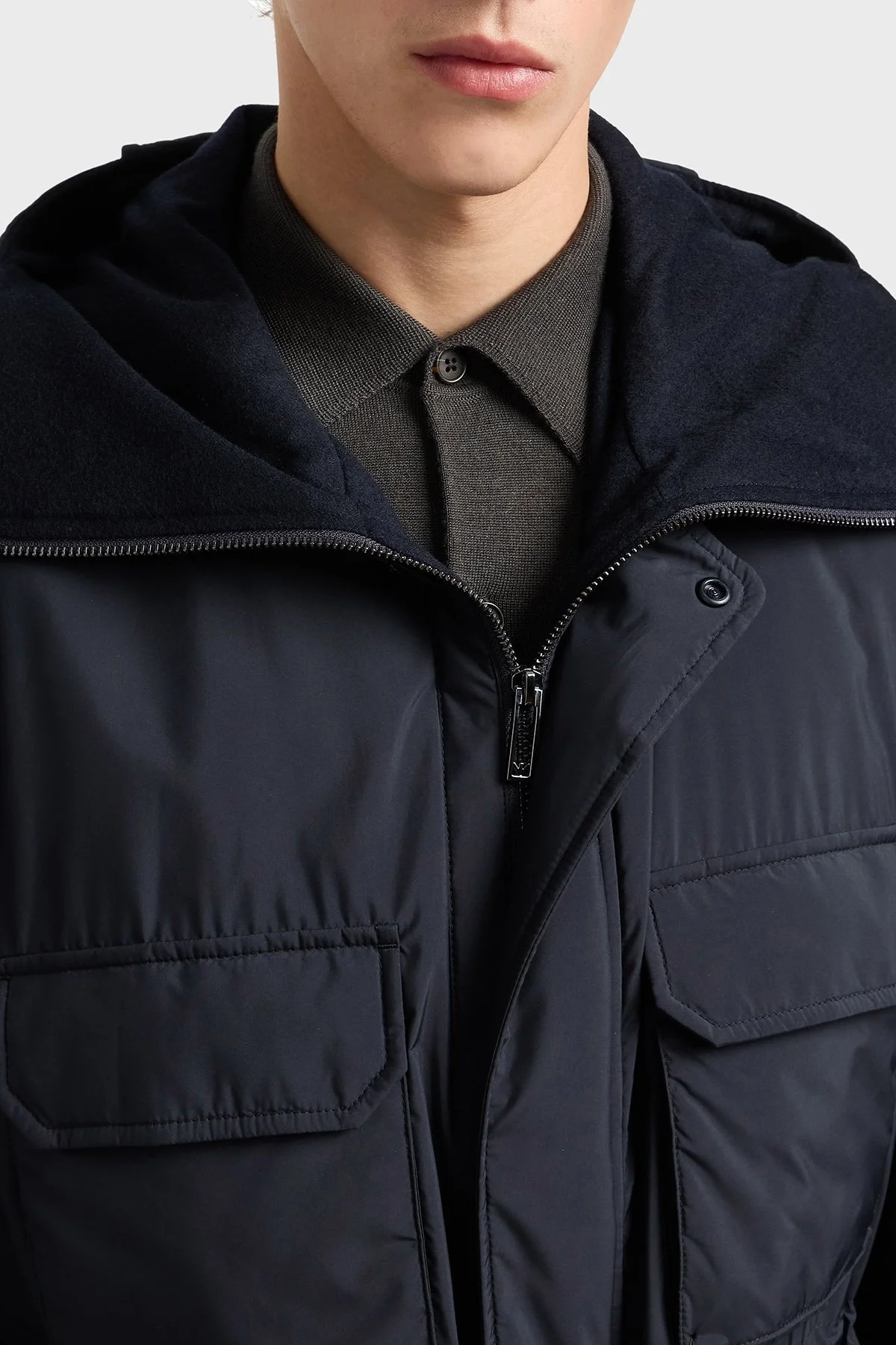 Emporio Armani Logolu Regular Fit Su İtici Kapüşonlu Şişme Erkek Mont EM003184 AF18503 UB118 LACİVERT - 4