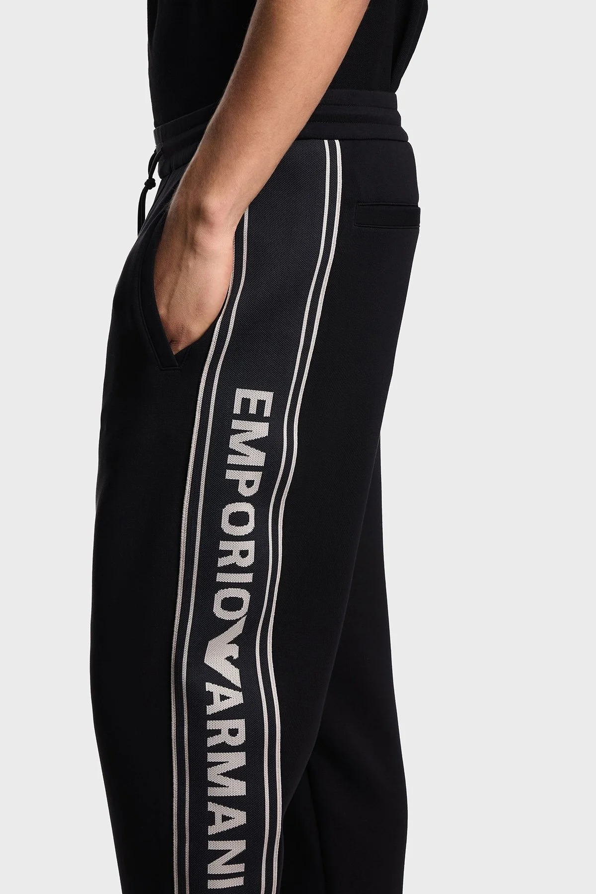 Emporio Armani Logolu Relaxed Fit Normal Bel Lastikli Paça Jogger Erkek Pantolon EM002914 AF10013 UC001 SİYAH - 4