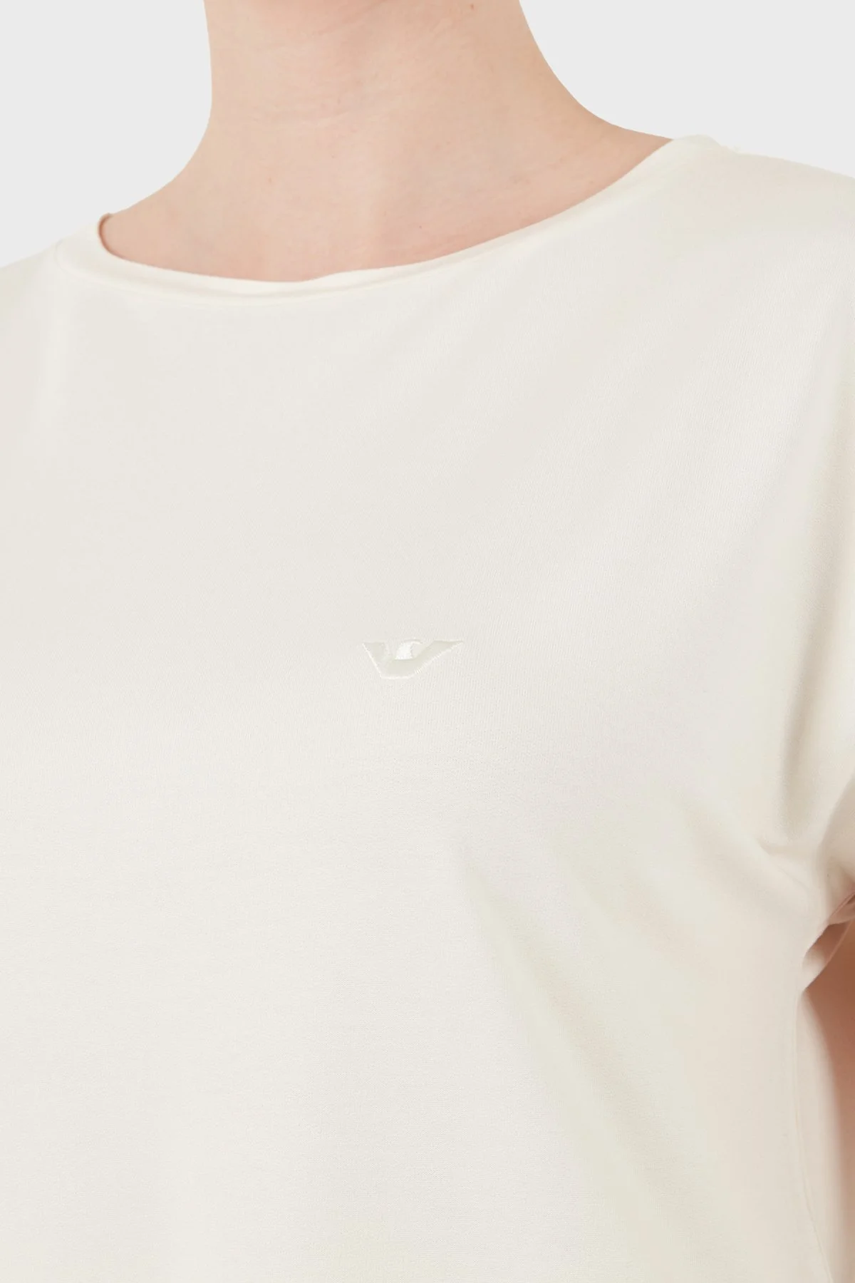 Emporio Armani Logolu Relaxed Fit Yuvarlak Yaka Kadın T Shirt EW002908 AF19032 U1054 EKRU - 6