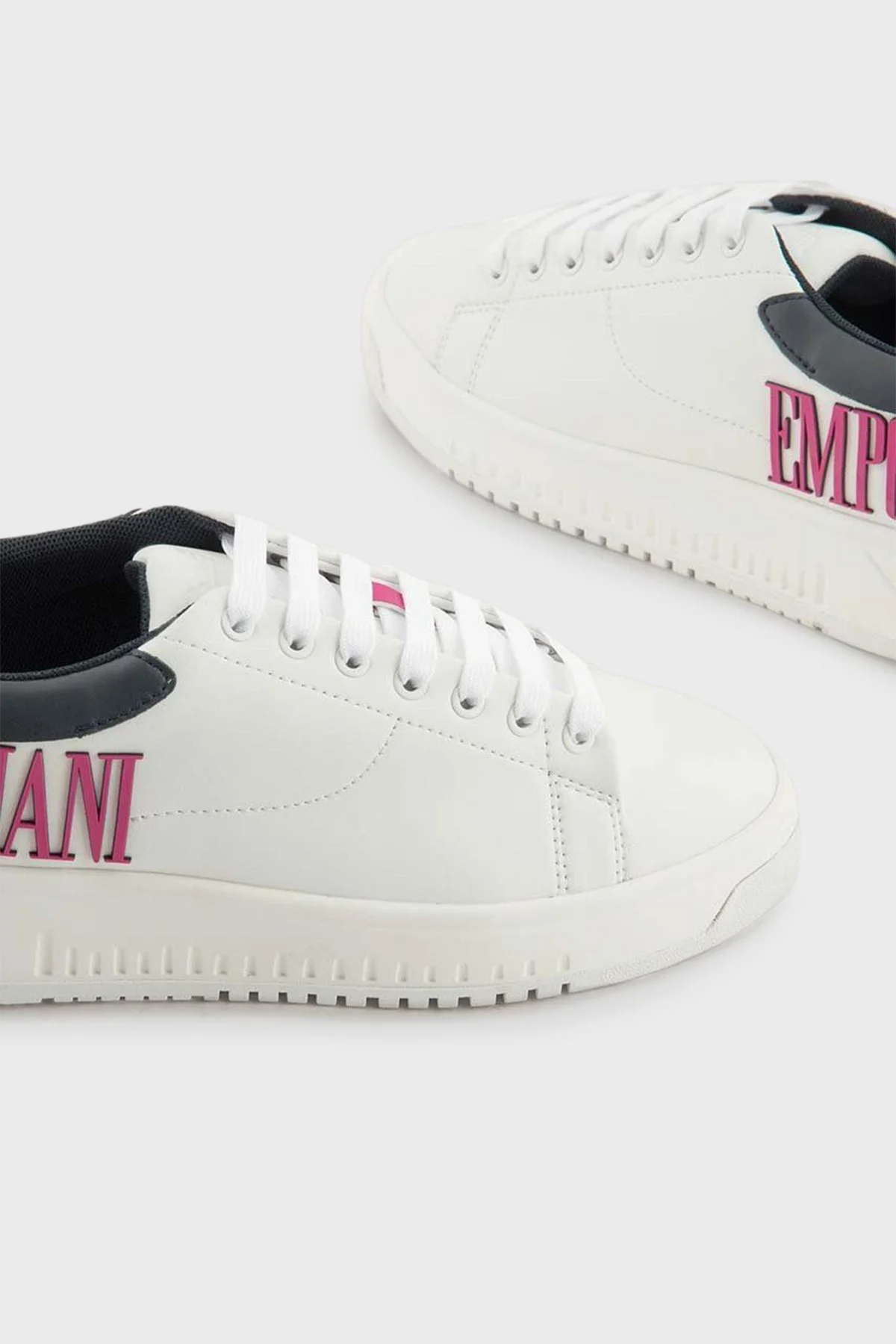 Emporio Armani Logolu Sneaker Bayan Ayakkabı X3X024 XR127 C682 Beyaz-Lacivert-Fuşya - 3