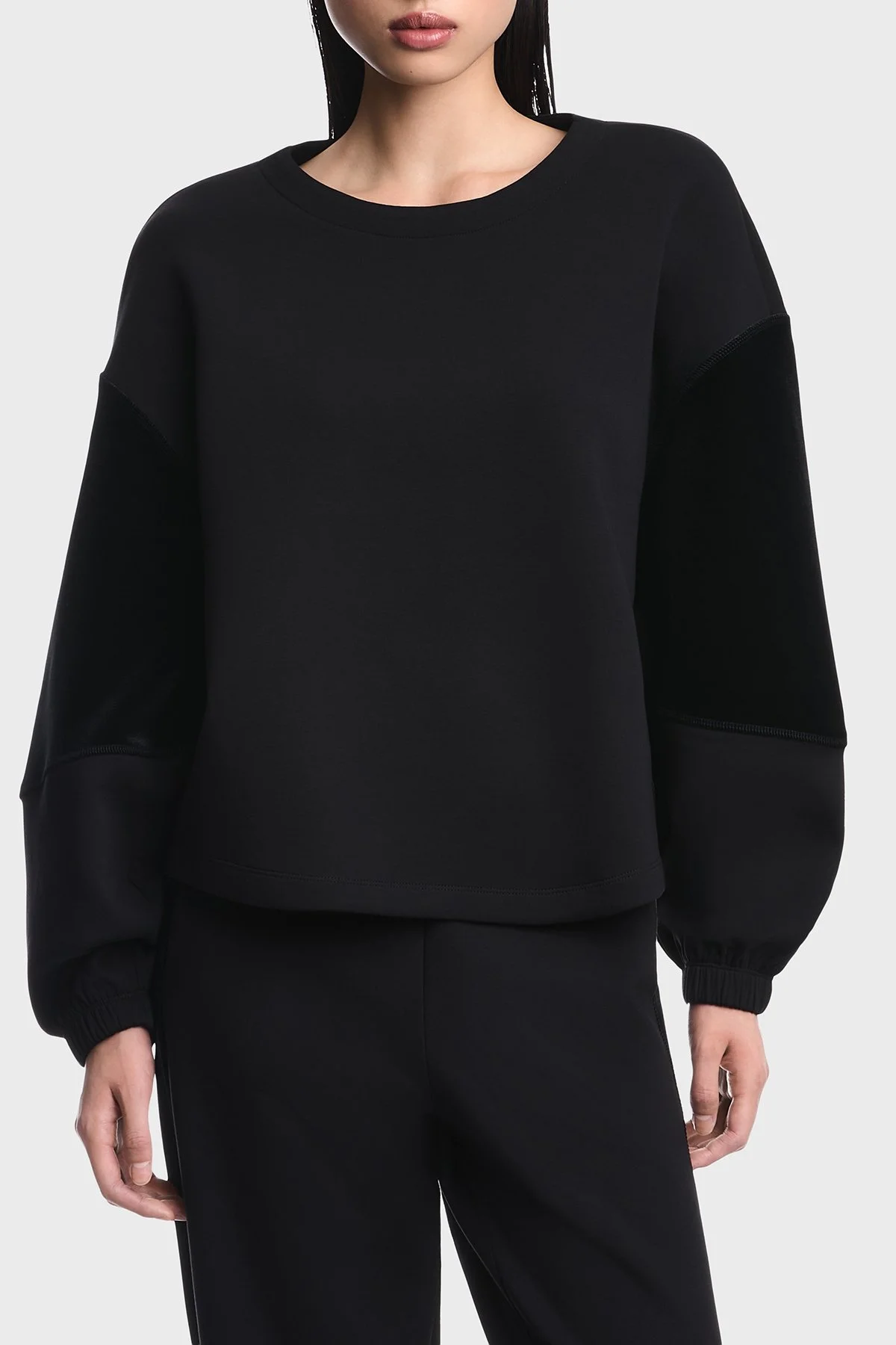 Emporio Armani Logolu Şönil Şeritli Bisiklet Yaka Kadın Sweat EW004209 AF10002 UC001 Siyah - 1