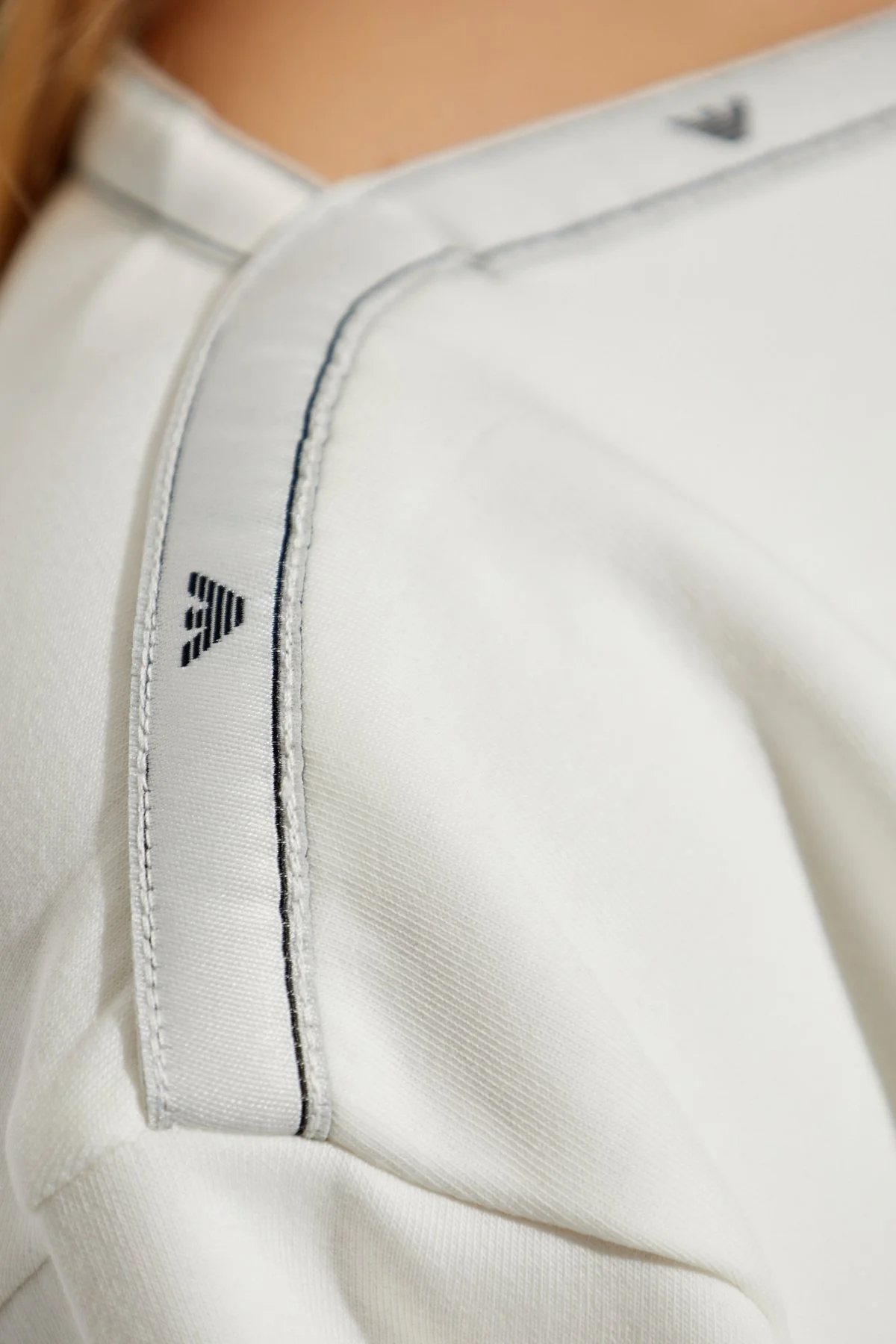 Emporio Armani Logolu Streç Pamuklu Comfort Fit Bayan Sweat 6D2M6C 1JHSZ 0101 BEYAZ - 4