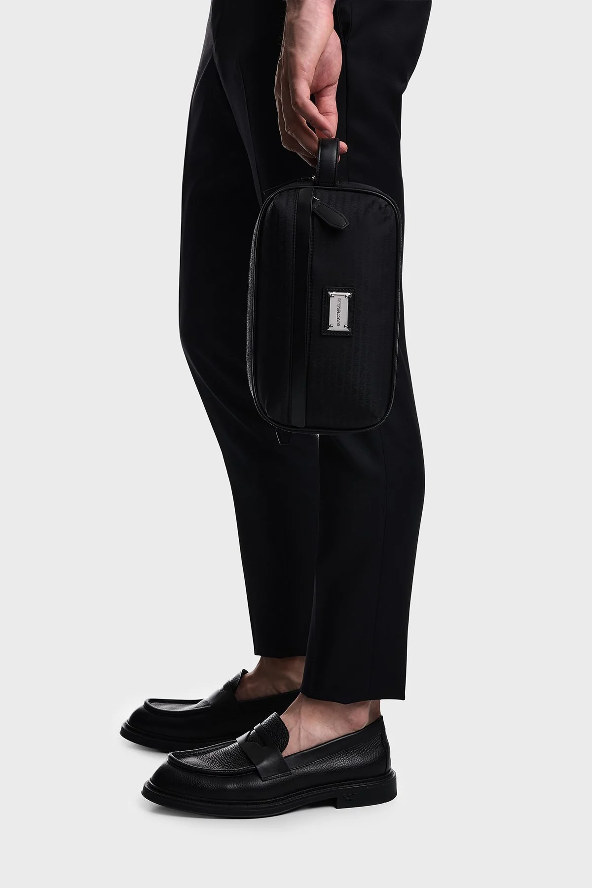 Emporio Armani Logolu Te Saplı Erkek Çanta EM007027 AF28660 UC001 Siyah - 2
