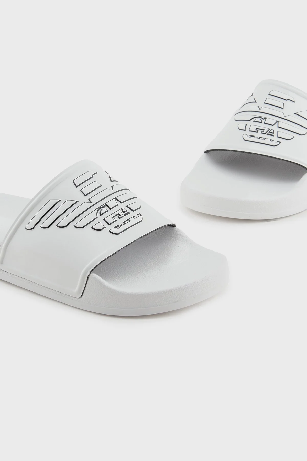 Emporio Armani Logolu Tek Bantlı Unisex Terlik XVPS11 XR273 T680 BEYAZ-SİYAH - 10