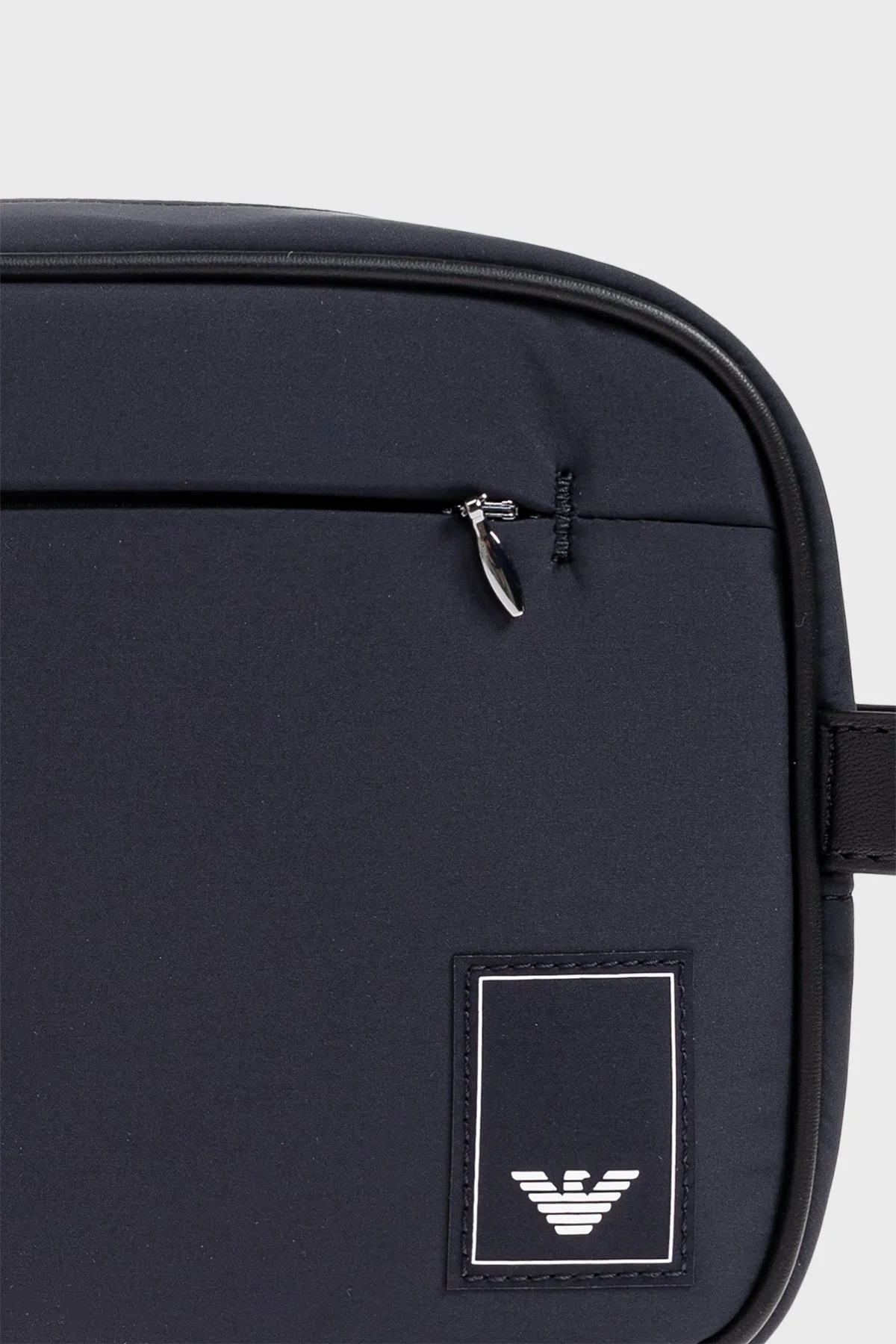 Emporio Armani Logolu Tek Saplı Erkek Çanta EM000090 AF19588 UB118 LACİVERT - 5