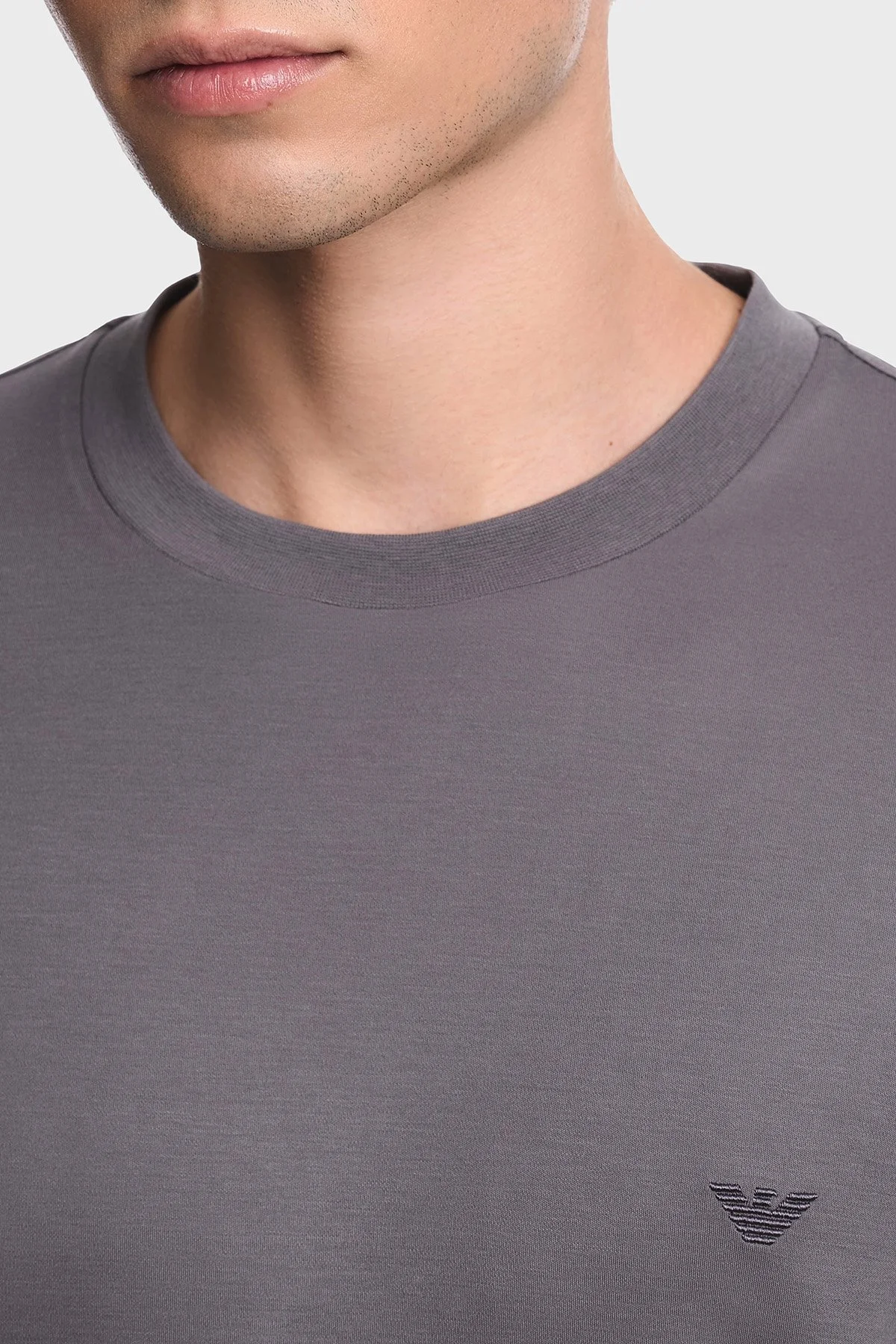 Emporio Armani Logolu Yuvarlak Yaka Erkek T Shirt EM007357 AF13721 U8092 Füme - 5