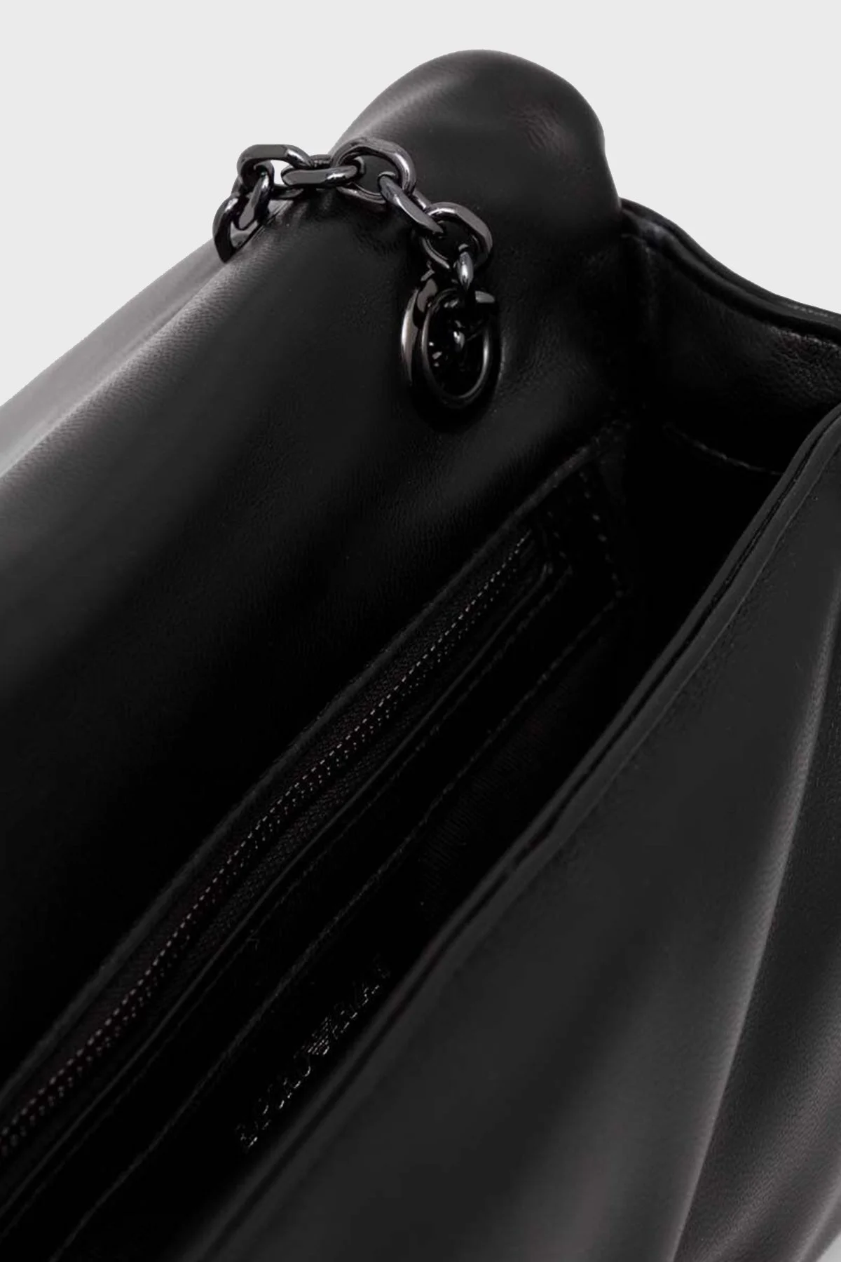 Emporio Armani Logolu Zincir Askılı Bayan Çanta Y3C041 YWJ8I 80001 SİYAH - 6