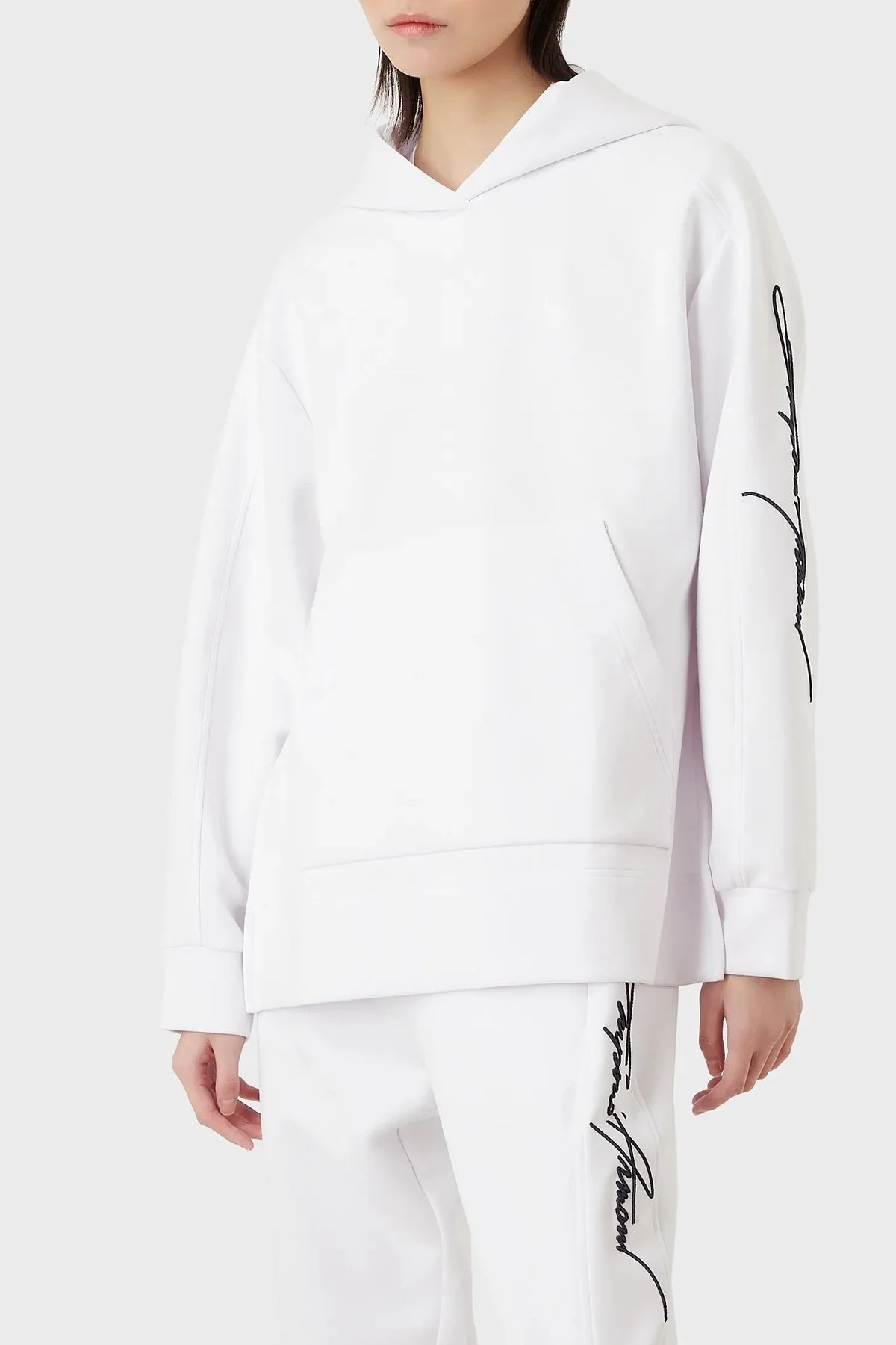 Emporio Armani Loose Fit Kanguru Cepli Kapüşonlu Bayan Sweat 3R2M7C 2JVKZ 0100 BEYAZ - 1