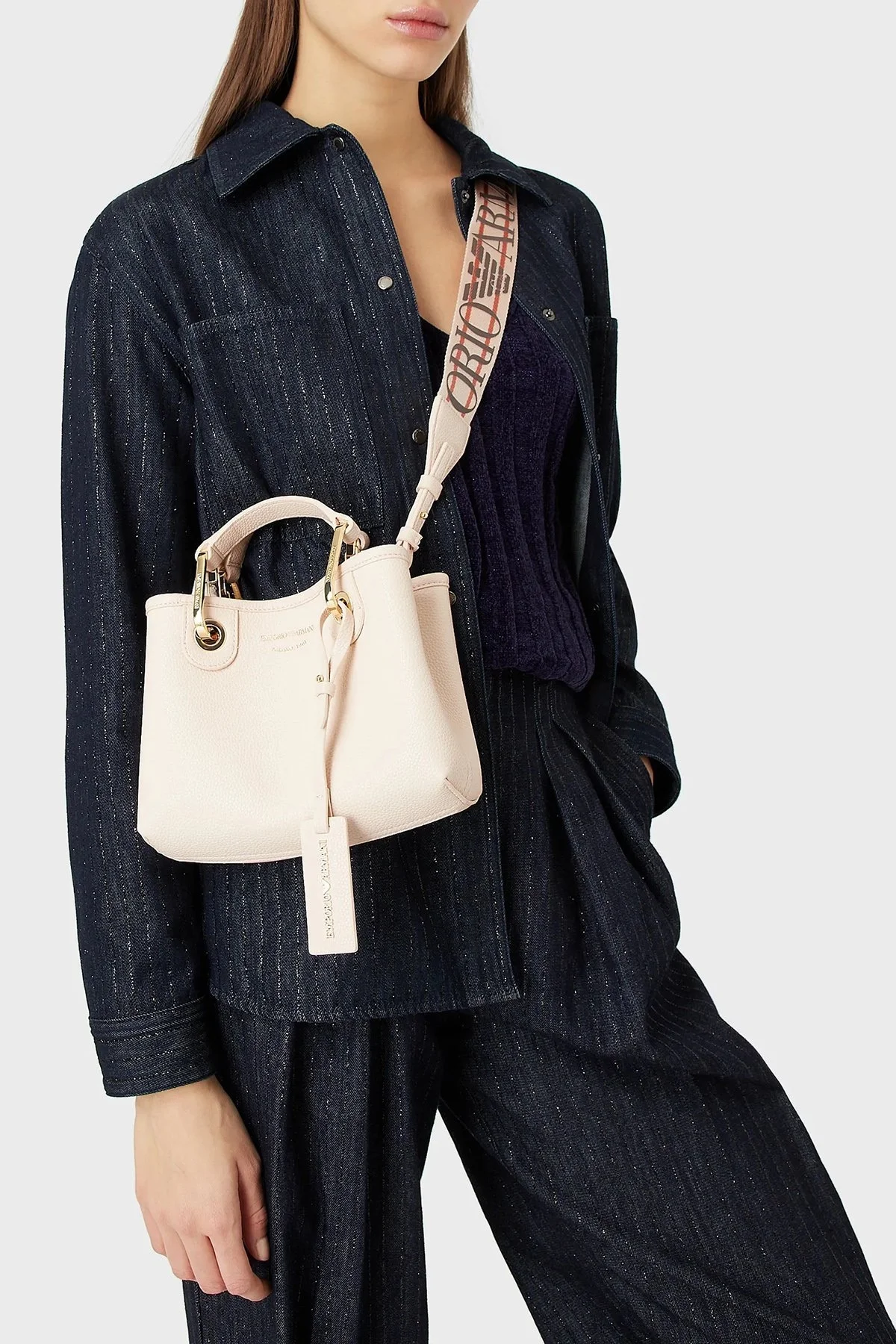 Emporio Armani Marka Logolu Çıkarılabilir Uzatma Askılı Bayan Çanta Y3D176 YFO5B 88820 PUDRA - 2