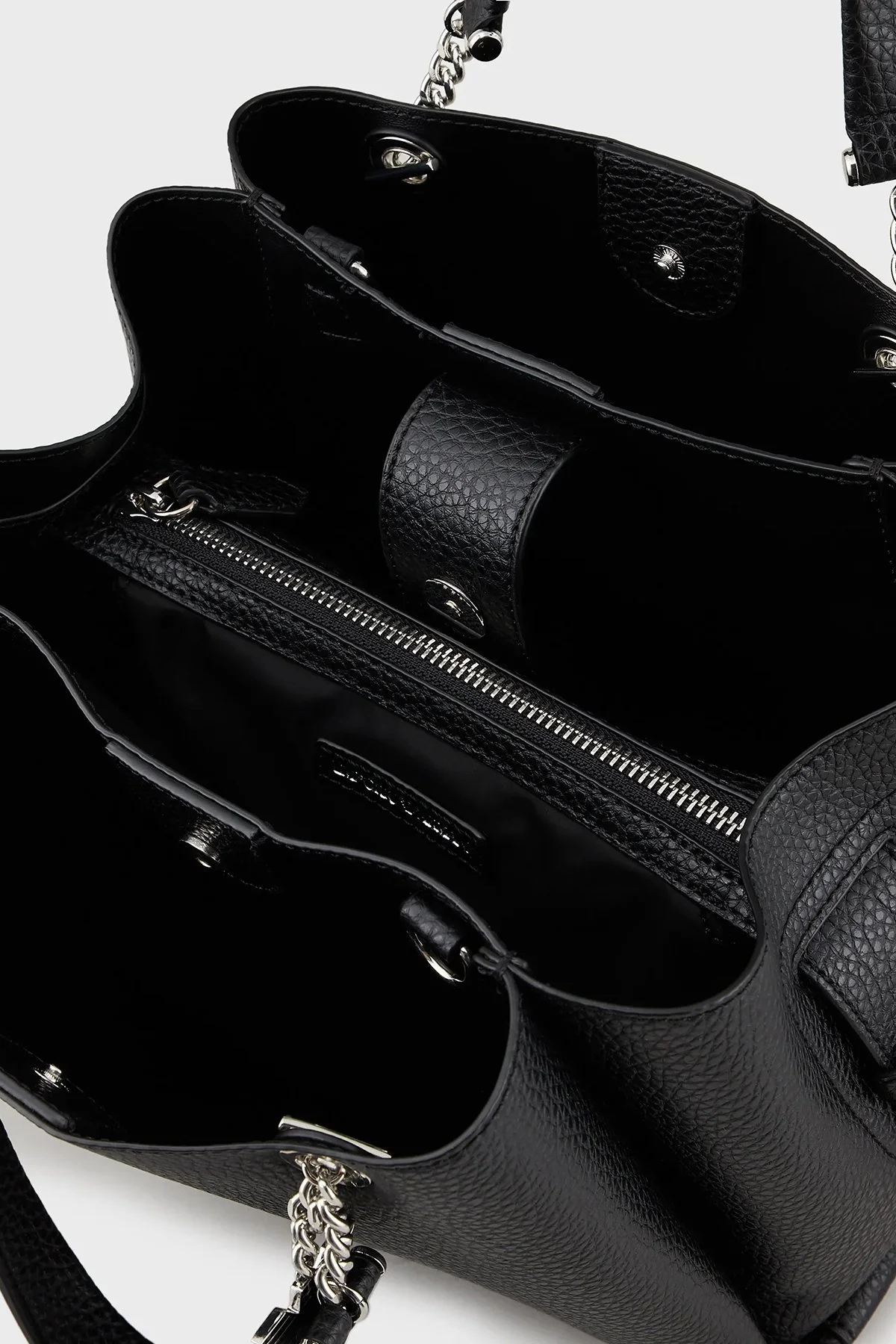 Emporio Armani Marka Logolu Çıkarılabilir Omuz Askılı Bayan Çanta Y3D159 YFN6E 81386 SİYAH - 12