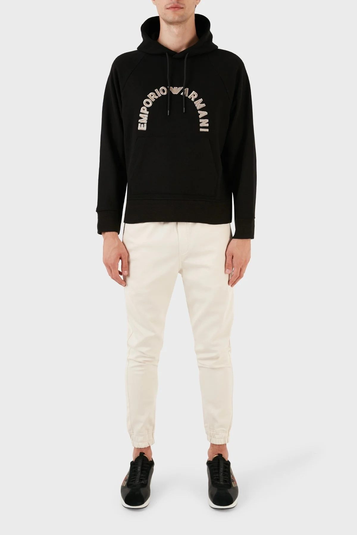 Emporio Armani Nakış İşlemeli Logolu Kapüşonlu Cepli Regular Fit Pamuklu Erkek Sweat 6R1ME9 1JWPZ 00C5 SİYAH - 4