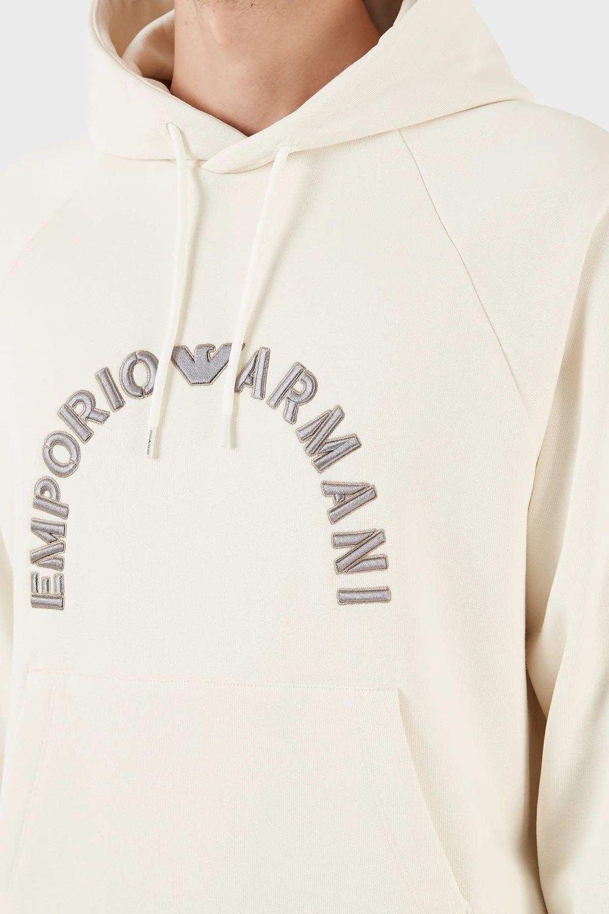 Emporio Armani Nakış İşlemeli Logolu Kapüşonlu Cepli Regular Fit Erkek Sweat 6R1ME9 1JWPZ 01L2 EKRU - 5