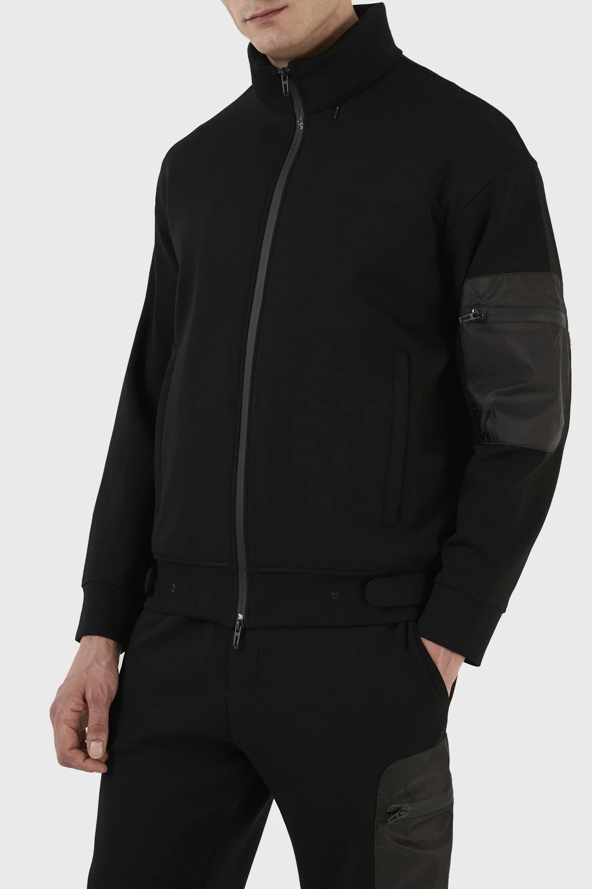 Emporio Armani Pamuk Karışımlı Gizli Kapüşonlu Fermuarlı Mevsimlik Erkek Sweat 3R1MCT 1JHSZ 0999 SİYAH - 3
