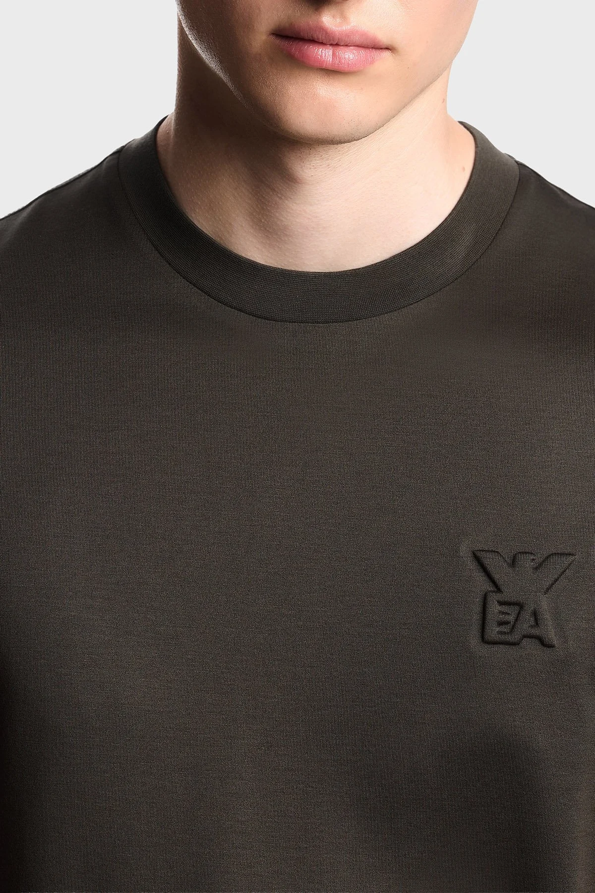 Emporio Armani Pamuk Karışımlı Regular Fit Logolu Bisiklet Yaka Erkek T Shirt EM002963 AF10761 U8120 HAKİ - 4