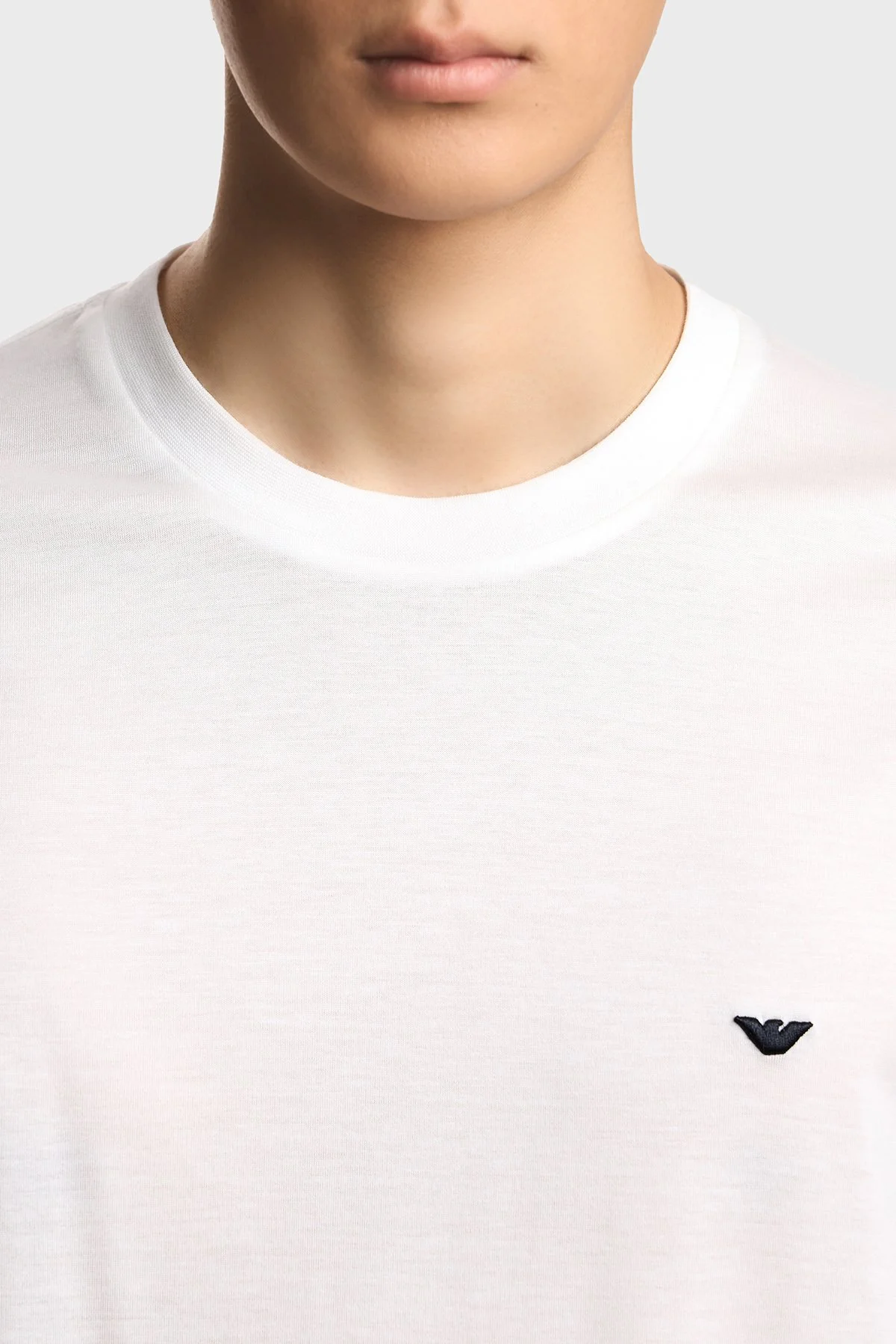 Emporio Armani Pamuk Karışımlı Regular Fit Logolu Bisiklet Yaka Erkek T Shirt EM004592 AF13747 U0003 BEYAZ - 4