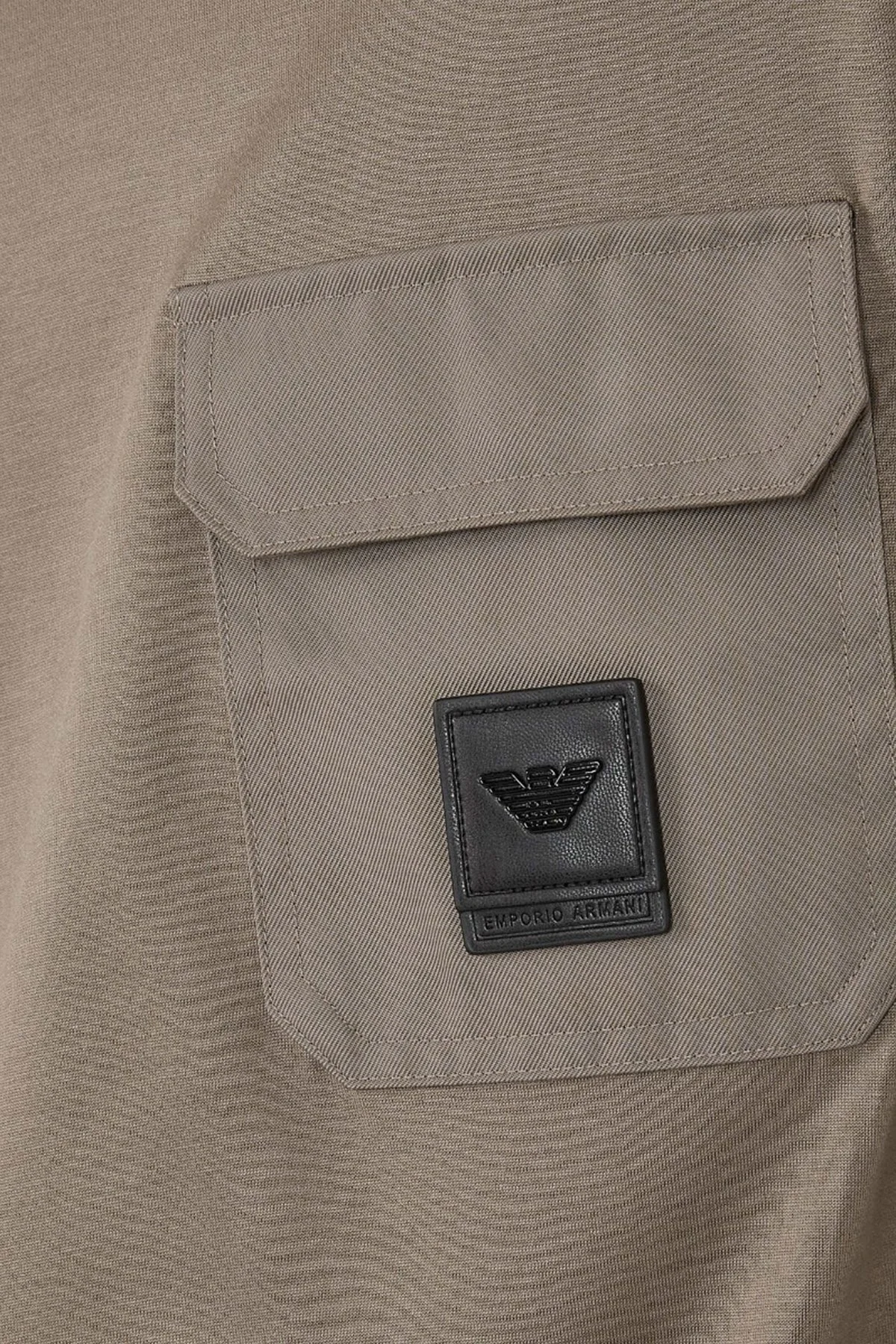 Emporio Armani Pamuk Karışımlı Regular Fit Logolu Cep Detaylı Erkek T Shirt EM002978 AF10761 U6189 KAHVE - 3