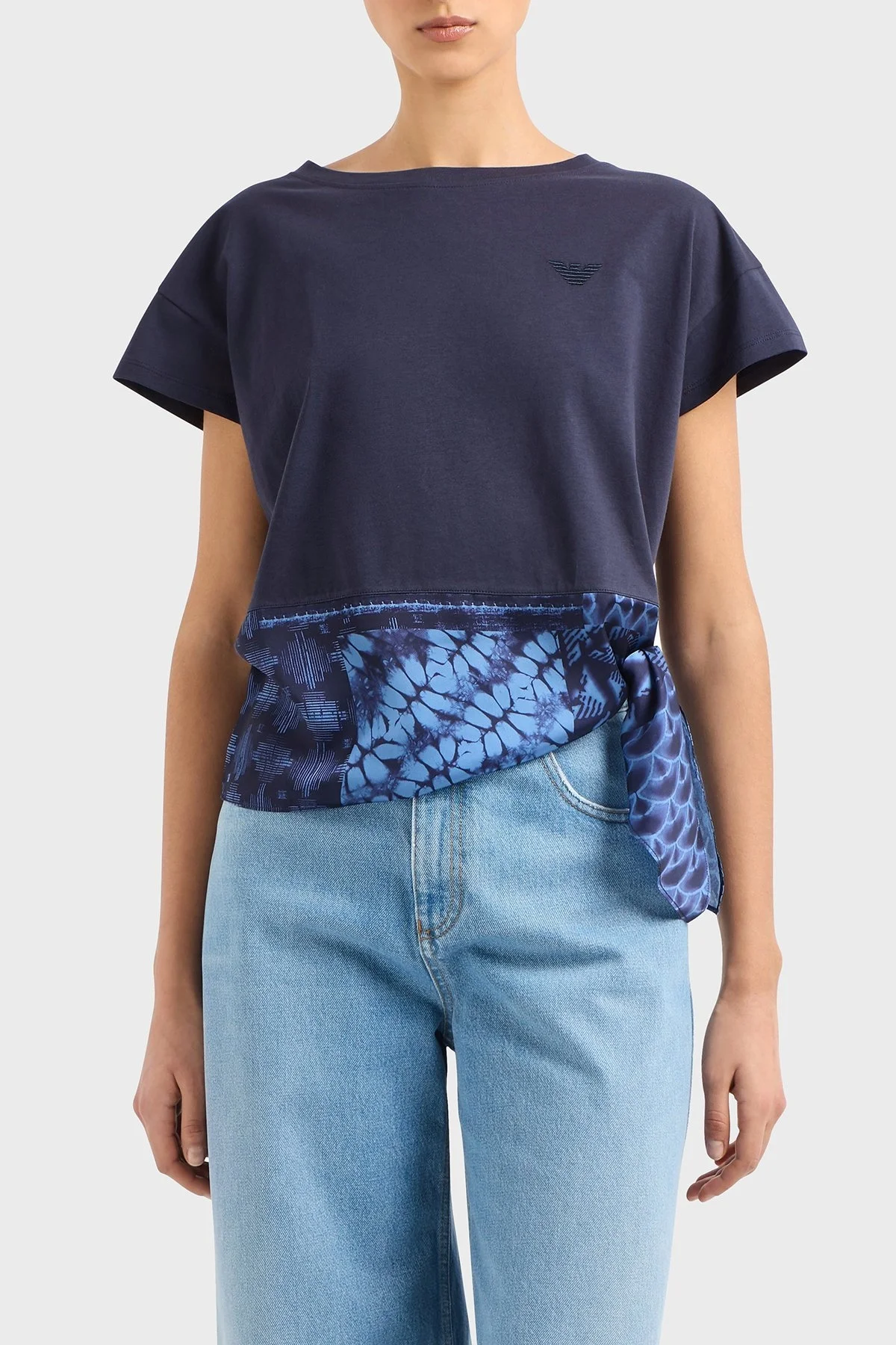 Emporio Armani Pamuk Regular Fit Saten Detaylı Bayan T Shirt EW001524 AF12597 FB119 LACİVERT - 6