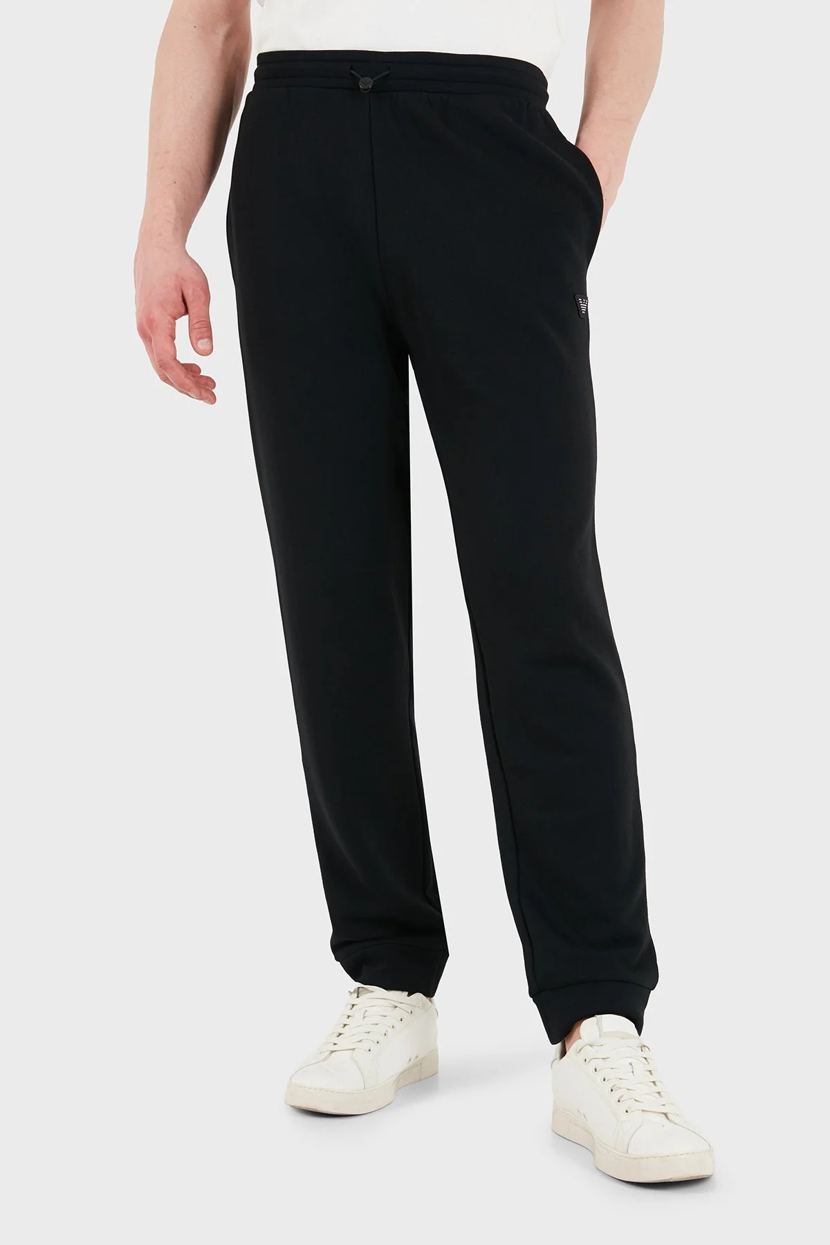 Emporio Armani Pamuk ve Modal Karışımlı Relaxed Fit Jogger Erkek Pantolon EM000500 AF19060 UC001 SİYAH - 5