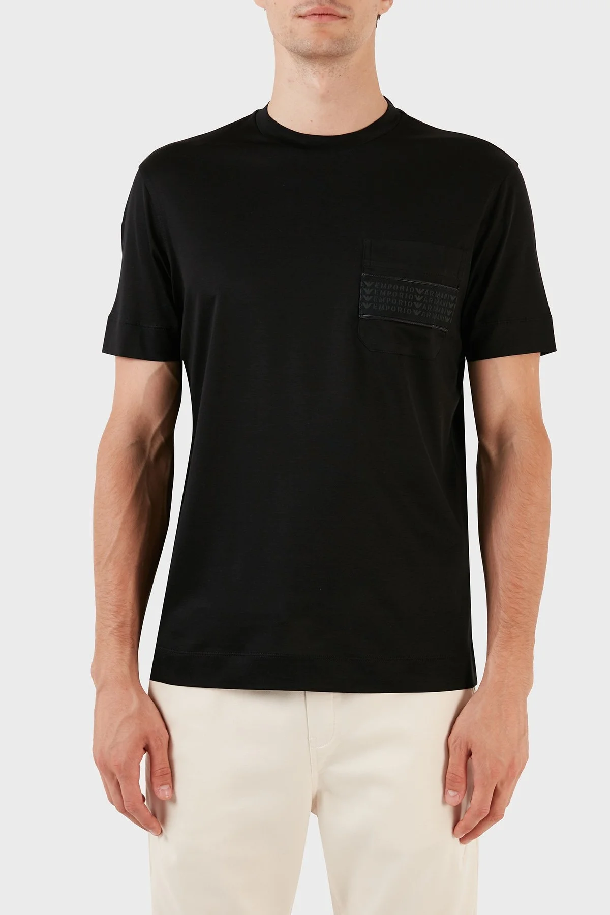 Emporio Armani Pamuklu Bisiklet Yaka Göğüs Cepli Logolu Regular Fit Erkek T Shirt 6R1T85 1JUVZ 0999 SİYAH - 1