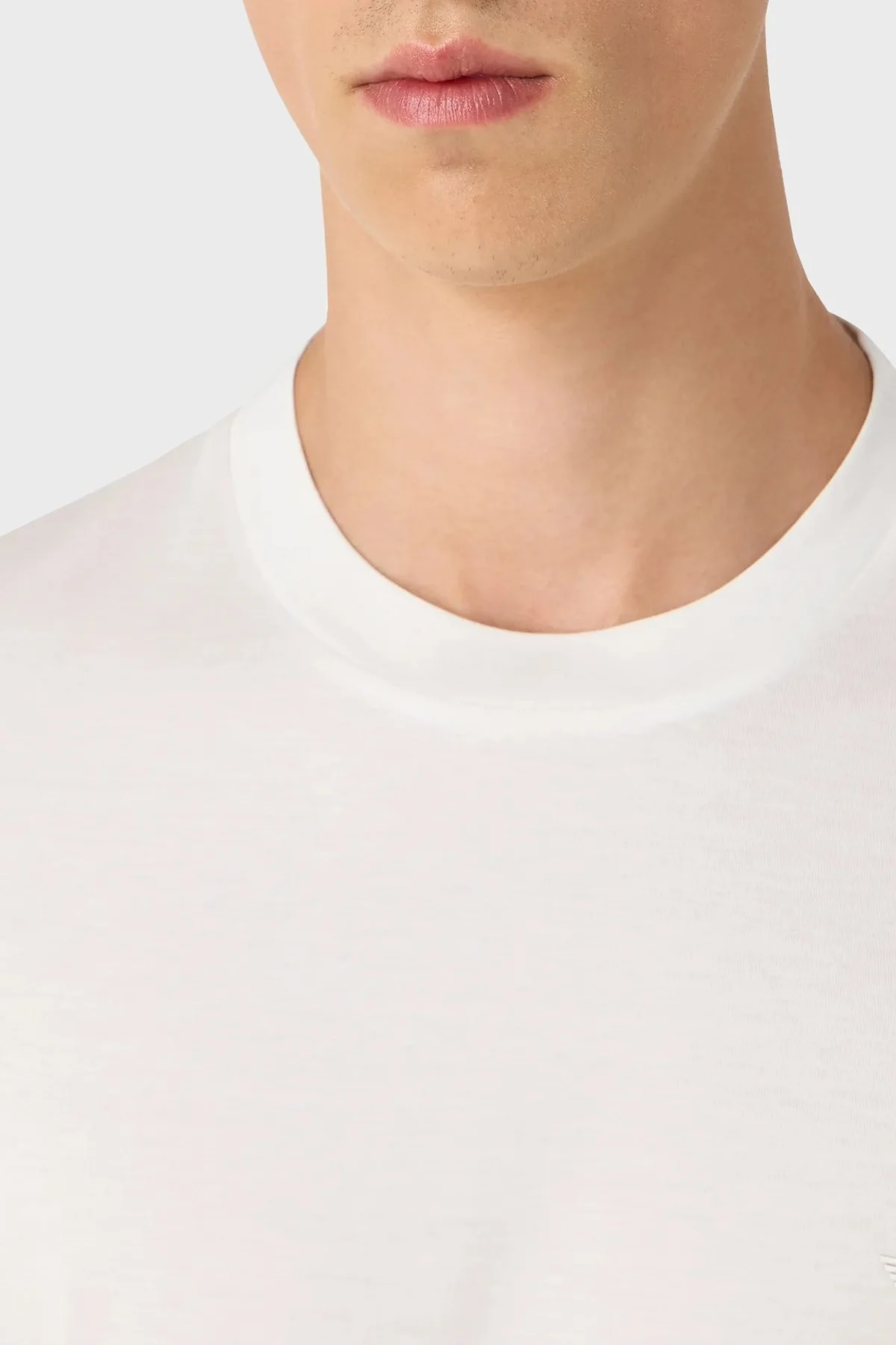 Emporio Armani Pamuklu Bisiklet Yaka Logolu Regular Fit Erkek T Shirt 6R1T69 1JUVZ 0101 BEYAZ - 3