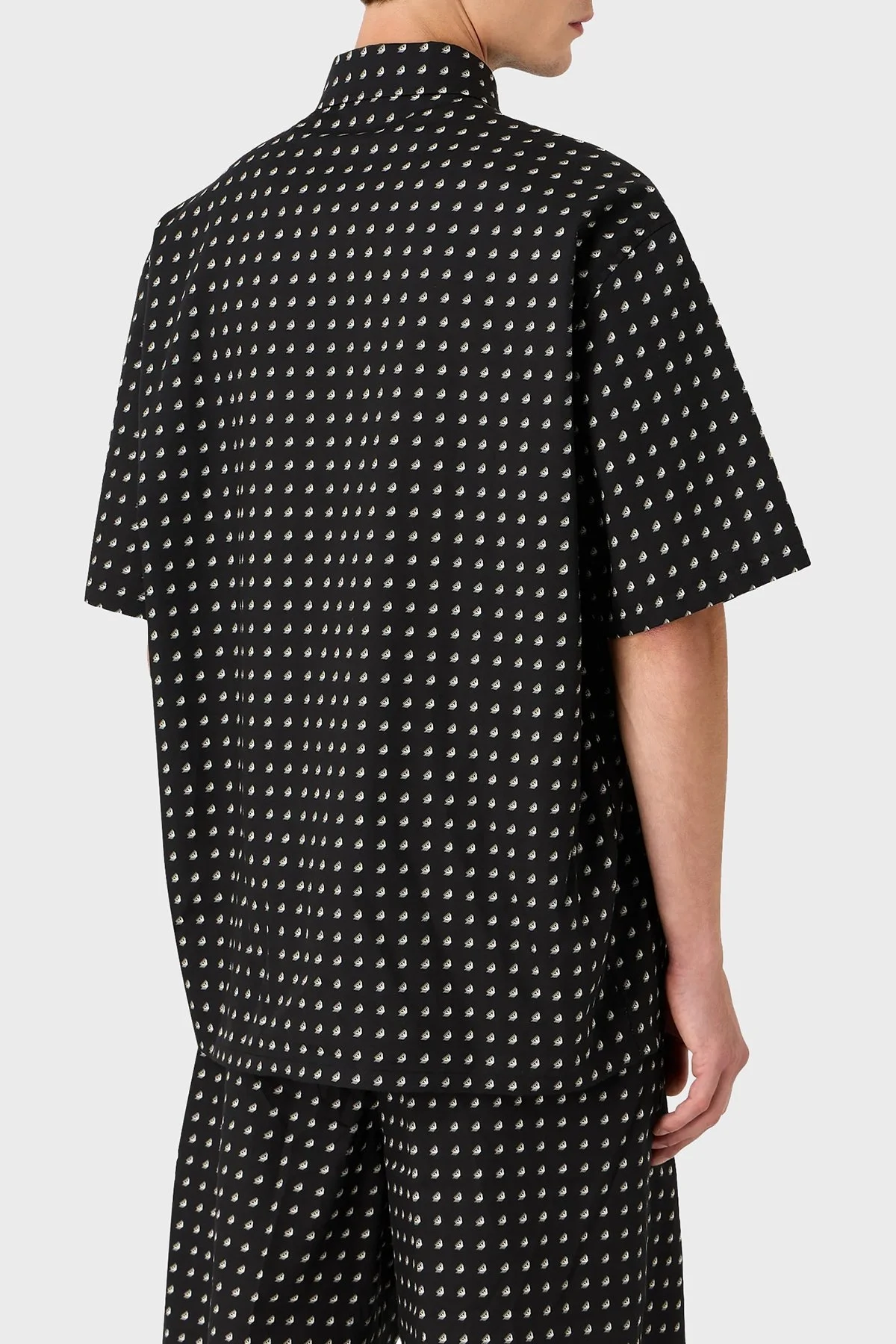 Emporio Armani Pamuklu İpeksi Oversize Kısa Kollu Erkek Gömlek 3D1CG7 1NRDZ F013 SİYAH - 2