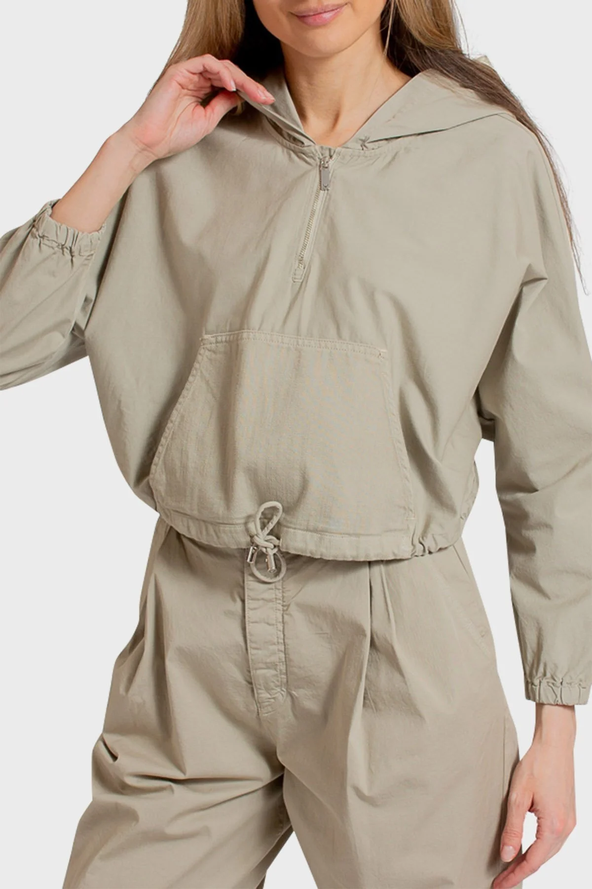 Emporio Armani Pamuklu Kapüşonlu Kanguru Cepli Mevsimlik İnce Bayan Ceket 3R2K62 2NP9Z 0106 BEJ - 1