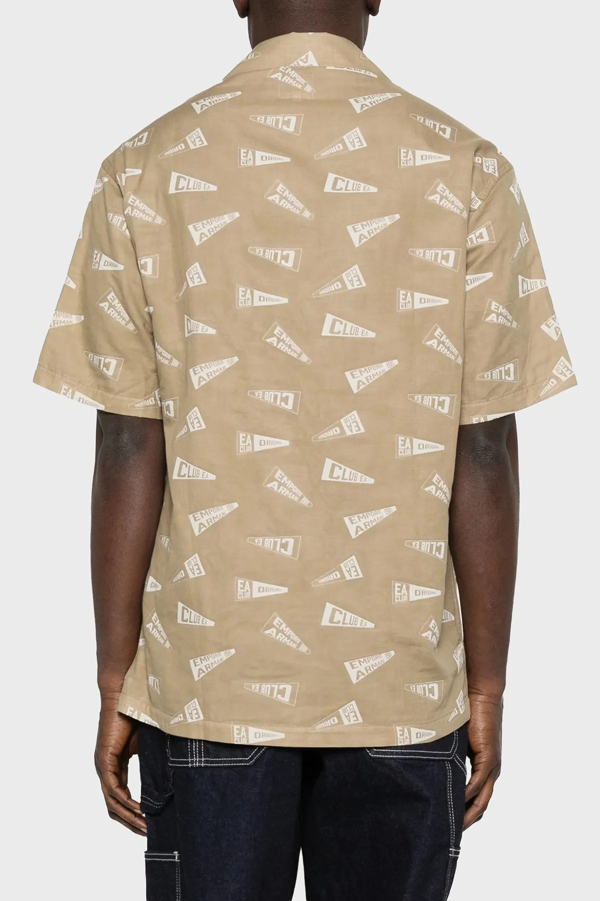 Emporio Armani Pamuklu Logo Desenli Relaxed Fit Kısa Kollu Erkek Gömlek EM001084 AF22078 F1187 KOYU BEJ - 3