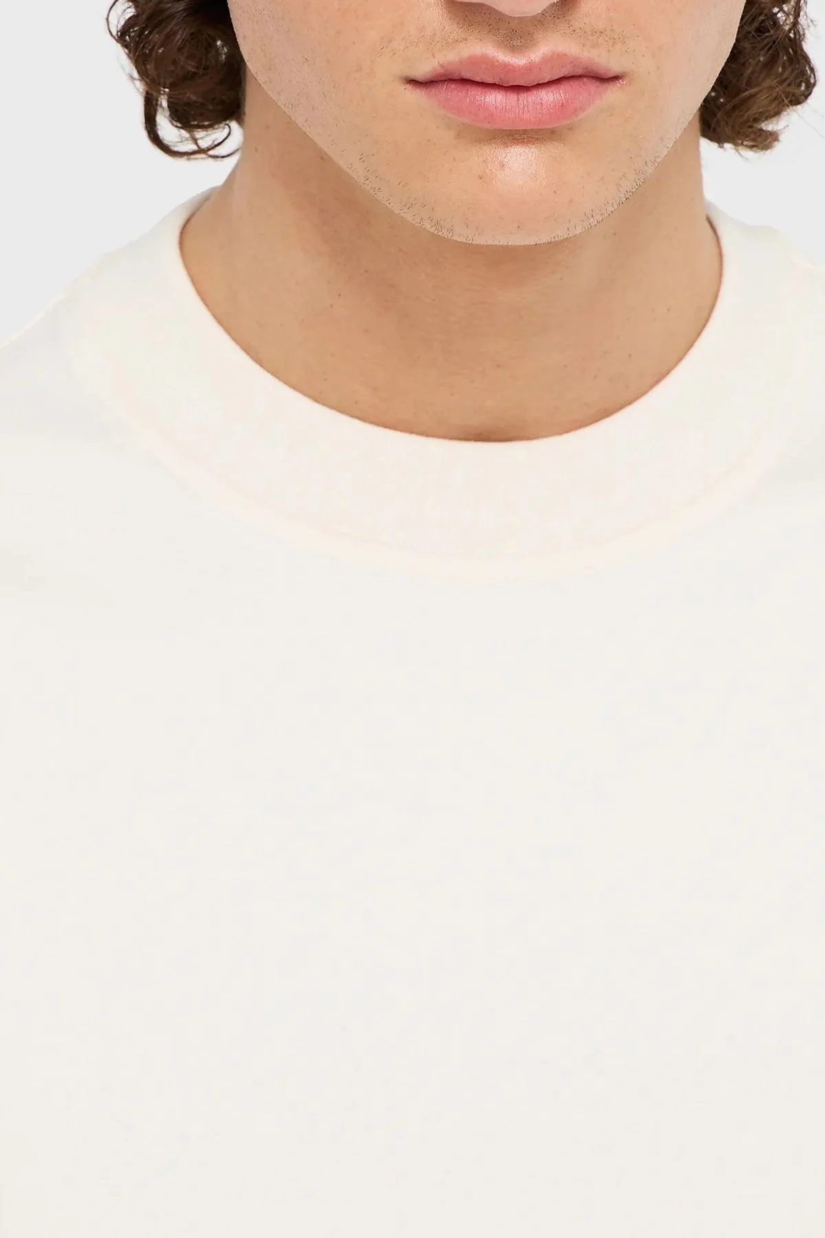 Emporio Armani Pamuklu Logolu Bisiklet Yaka Regular Fit Erkek Sweat 6R1MF2 1JHSZ 01M6 EKRU - 3