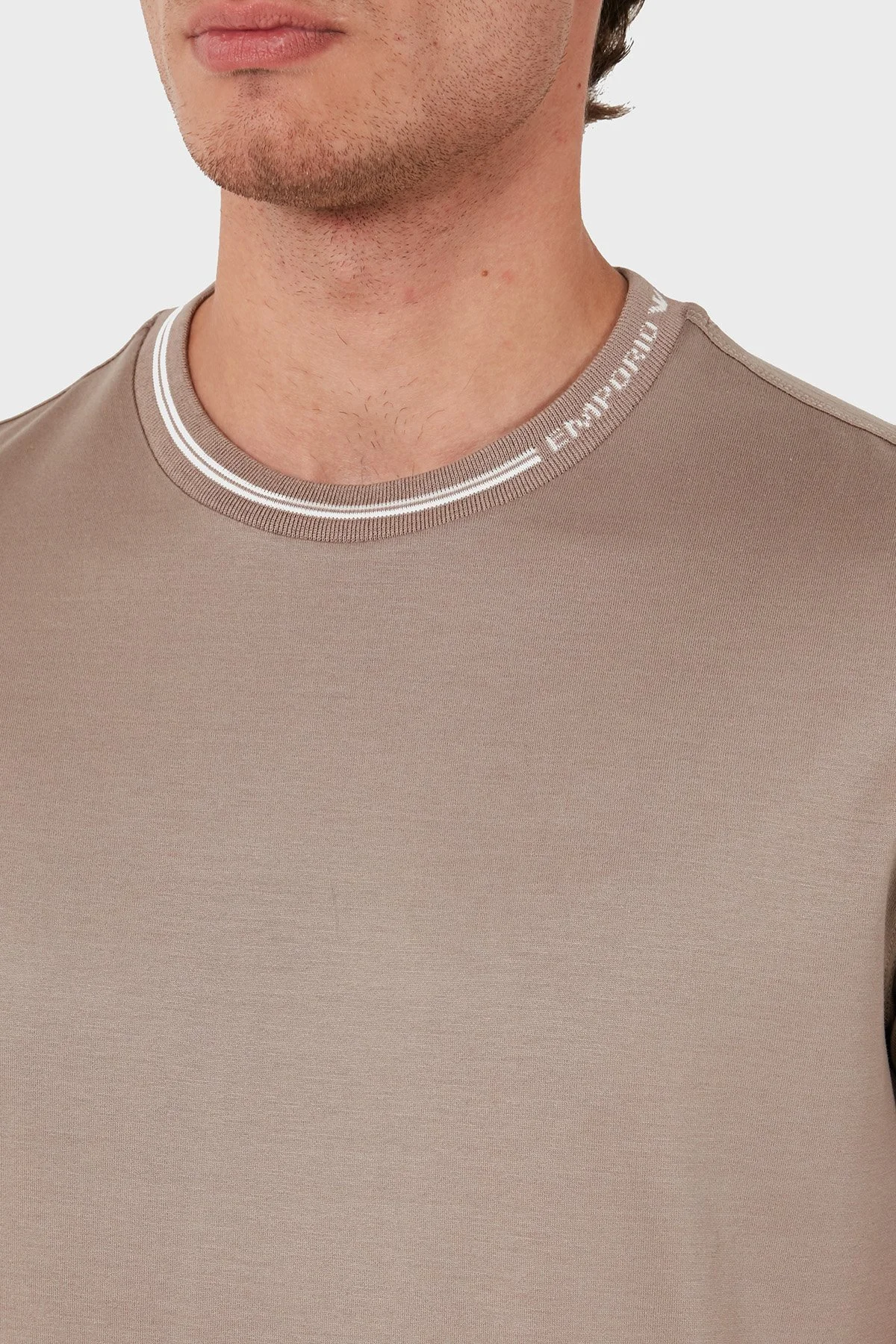 Emporio Armani Pamuklu Logolu Regular Fit Bisiklet Yaka Erkek T Shirt 6D1T95 1JOSZ 0144 BEJ - 4