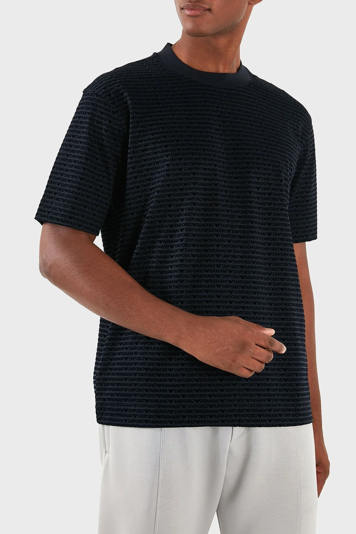 Emporio Armani Pamuklu Logolu Regular Fit Bisiklet Yaka Erkek T Shirt 6D1TD5 1JOSZ 0920 LACİVERT - 9