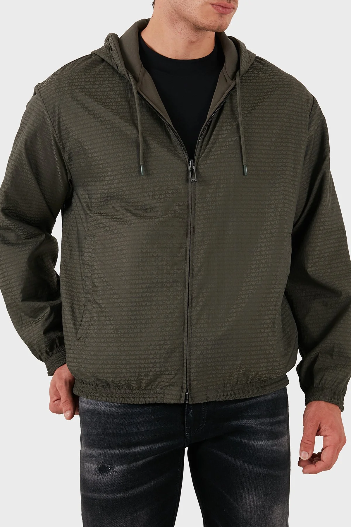Emporio Armani Pamuklu Logolu Regular Fit Fermuarlı Kapüşonlu Erkek Yağmurluk 6D1MD3 1JHSZ 06K0 HAKİ - 1