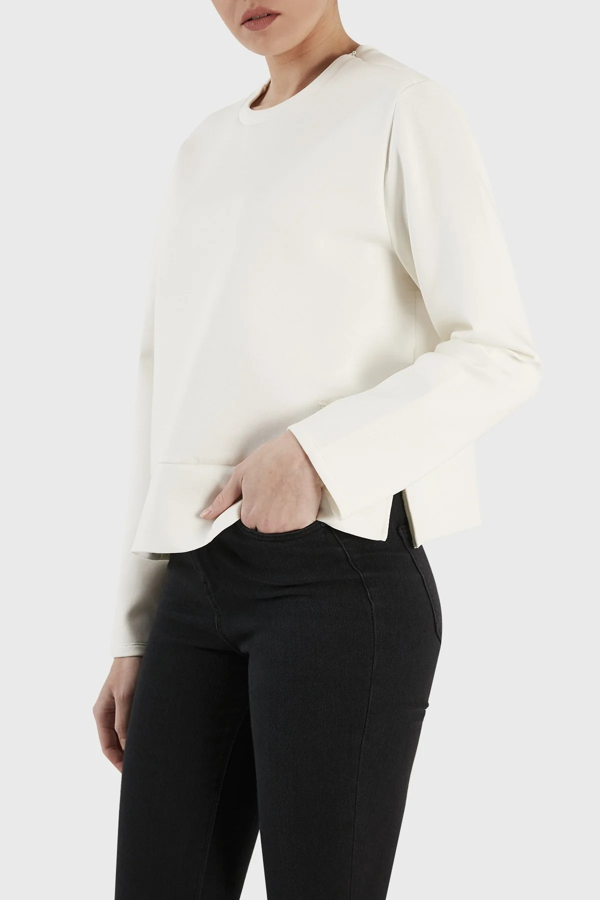 Emporio Armani Pamuklu Regular Fit Bisiklet Yaka Bayan Sweat 3R2M6C 1JHSZ 0101 BEYAZ - 2