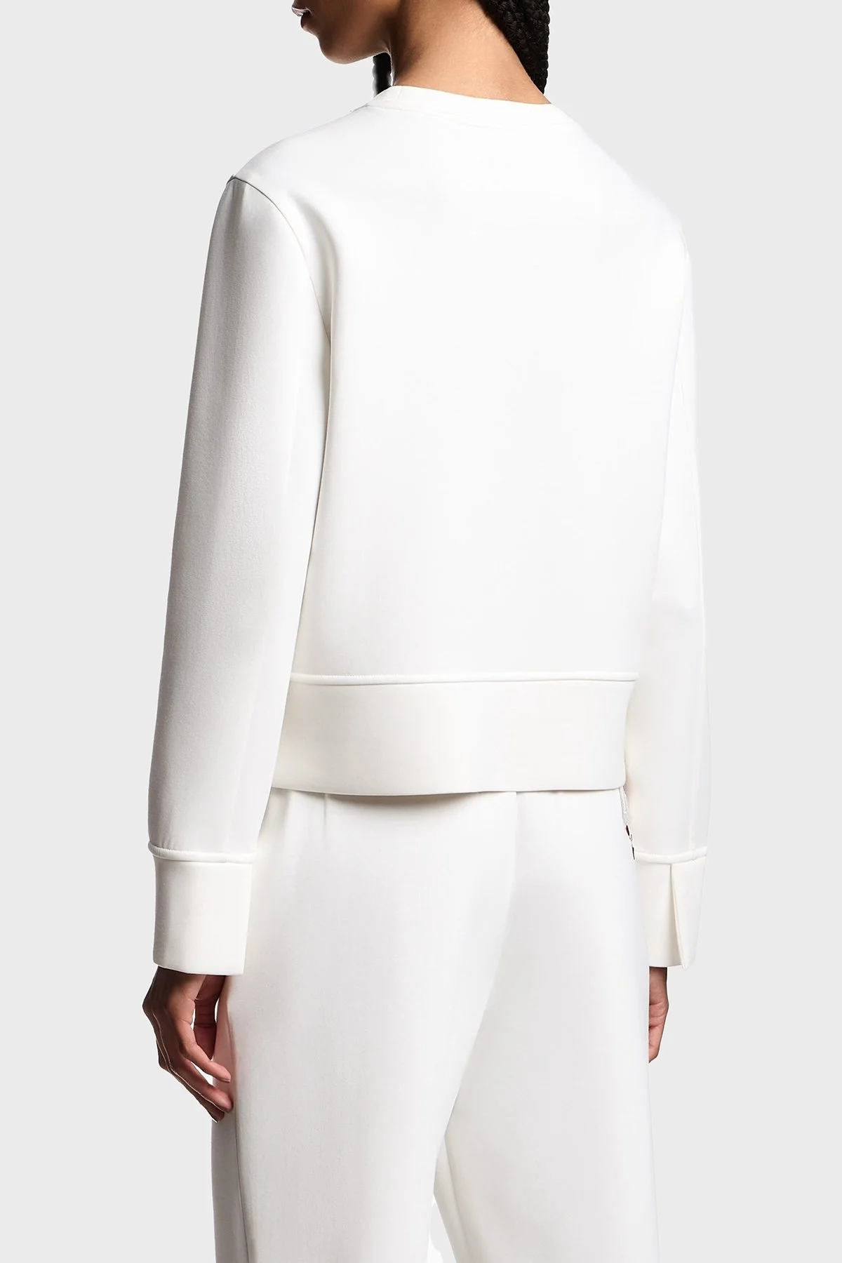 Emporio Armani Pamuklu Regular Fit Bisiklet Yaka Düğme Detaylı Bayan Sweat EW001361 AF10002 U0006 BEYAZ - 3