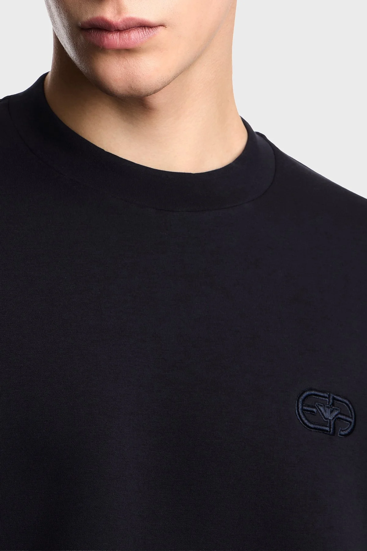 Emporio Armani Pamuklu Regular Fit Bisiklet Yaka Erkek Sweat EM004540 AF10013 UB118 Lacivert - 4
