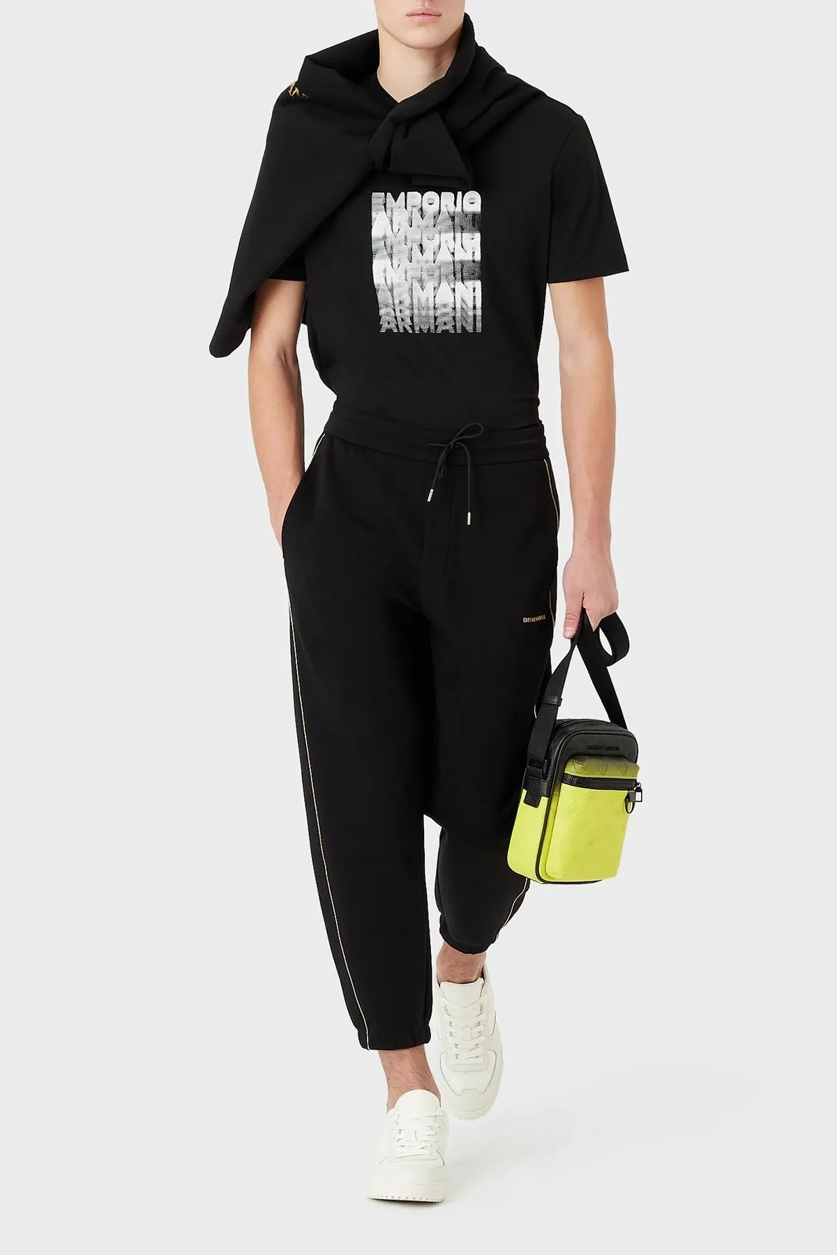 Emporio Armani Pamuklu Regular Fit Bisiklet Yaka Erkek T Shirt 3R1TDE 1JPZZ 0999 SİYAH - 4