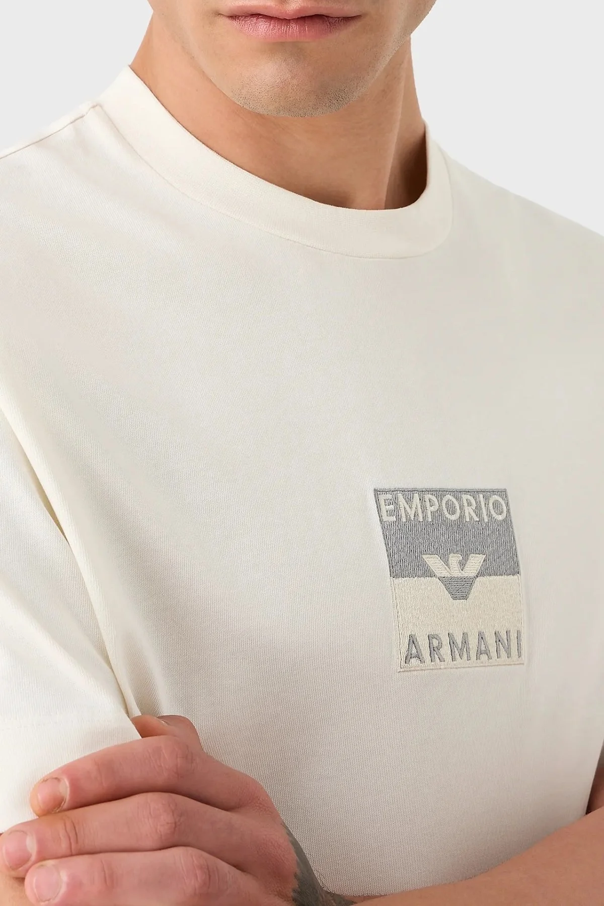 Emporio Armani Pamuklu Regular Fit Bisiklet Yaka Erkek T Shirt 6R1TDK 1JWZZ 0128 EKRU - 4