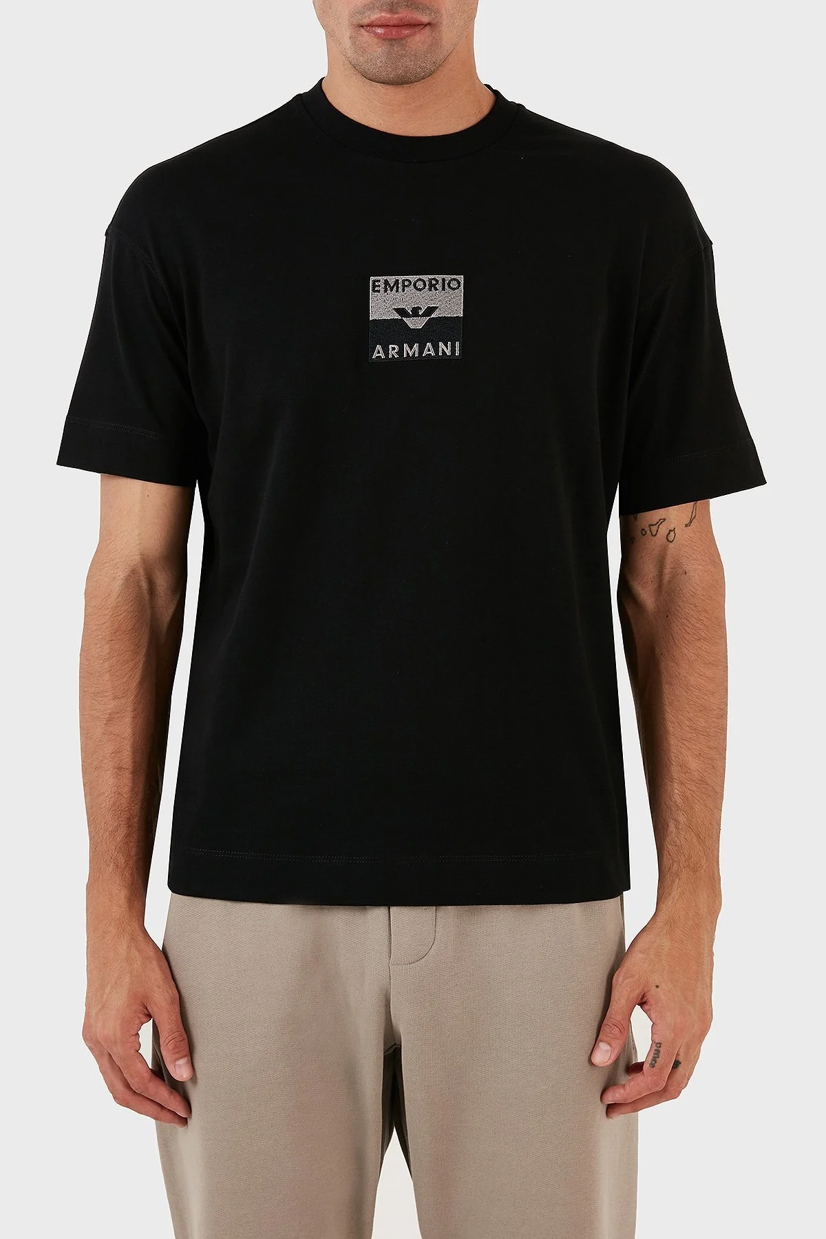 Emporio Armani Pamuklu Regular Fit Bisiklet Yaka Erkek T Shirt 6R1TDK 1JWZZ 0999 SİYAH - 1