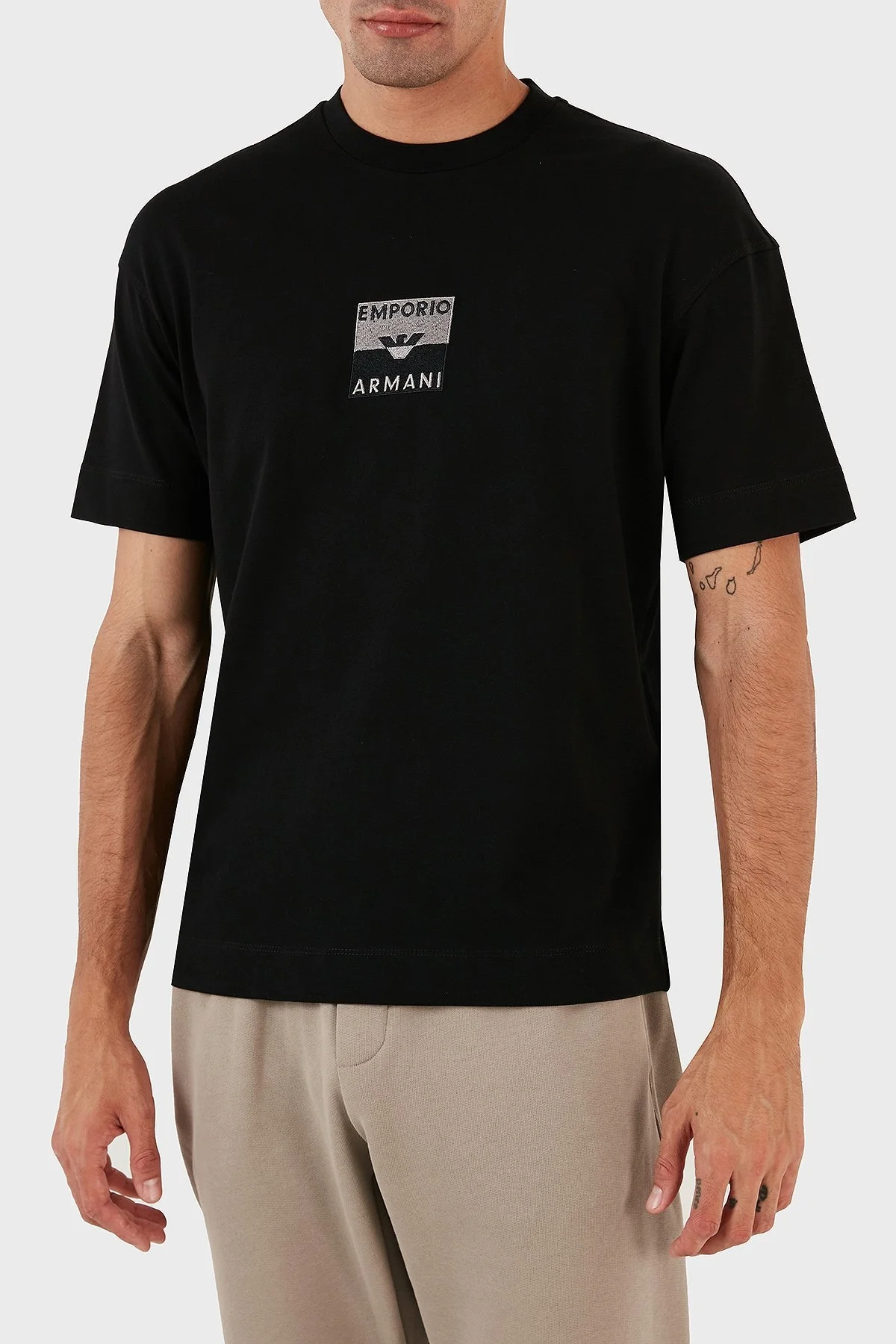 Emporio Armani Pamuklu Regular Fit Bisiklet Yaka Erkek T Shirt 6R1TDK 1JWZZ 0999 SİYAH - 3