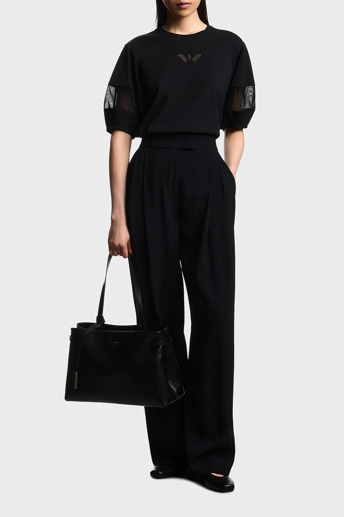 Emporio Armani Pamuklu Regular Fit Bisiklet Yaka Kol Detaylı Bayan T Shirt EW004390 AF13318 UC001 SİYAH - 2