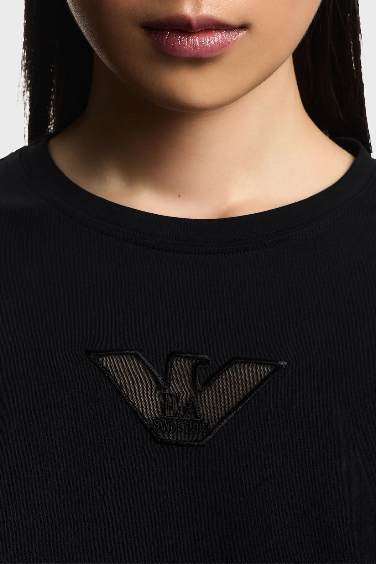 Emporio Armani Pamuklu Regular Fit Bisiklet Yaka Kol Detaylı Bayan T Shirt EW004390 AF13318 UC001 SİYAH - 4