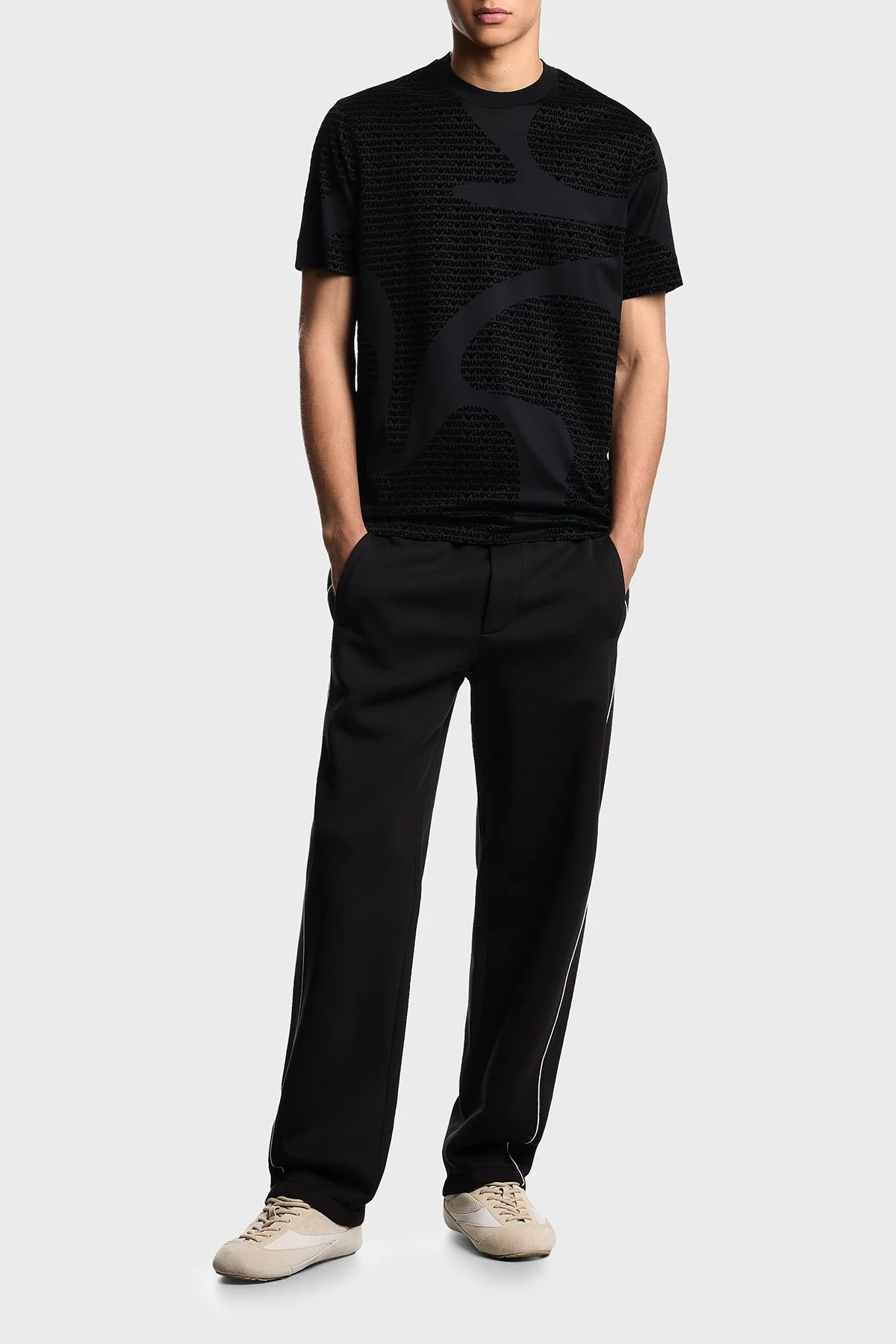 Emporio Armani Pamuklu Regular Fit Bisiklet Yaka Tamamı Logolu Erkek T Shirt EM002957 AF10017 FC242 SİYAH - 2