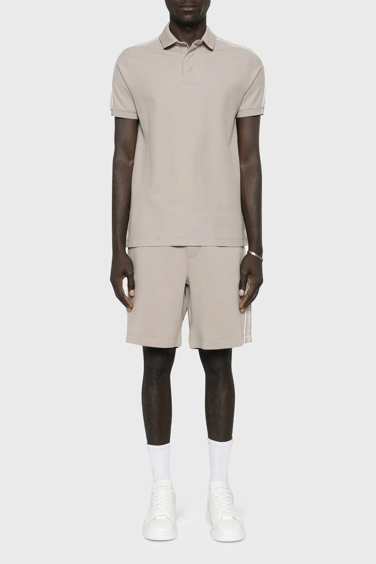 Emporio Armani Pamuklu Regular Fit Cepli Erkek Short 3D1P69 1JHSZ 0650 BEJ - 1