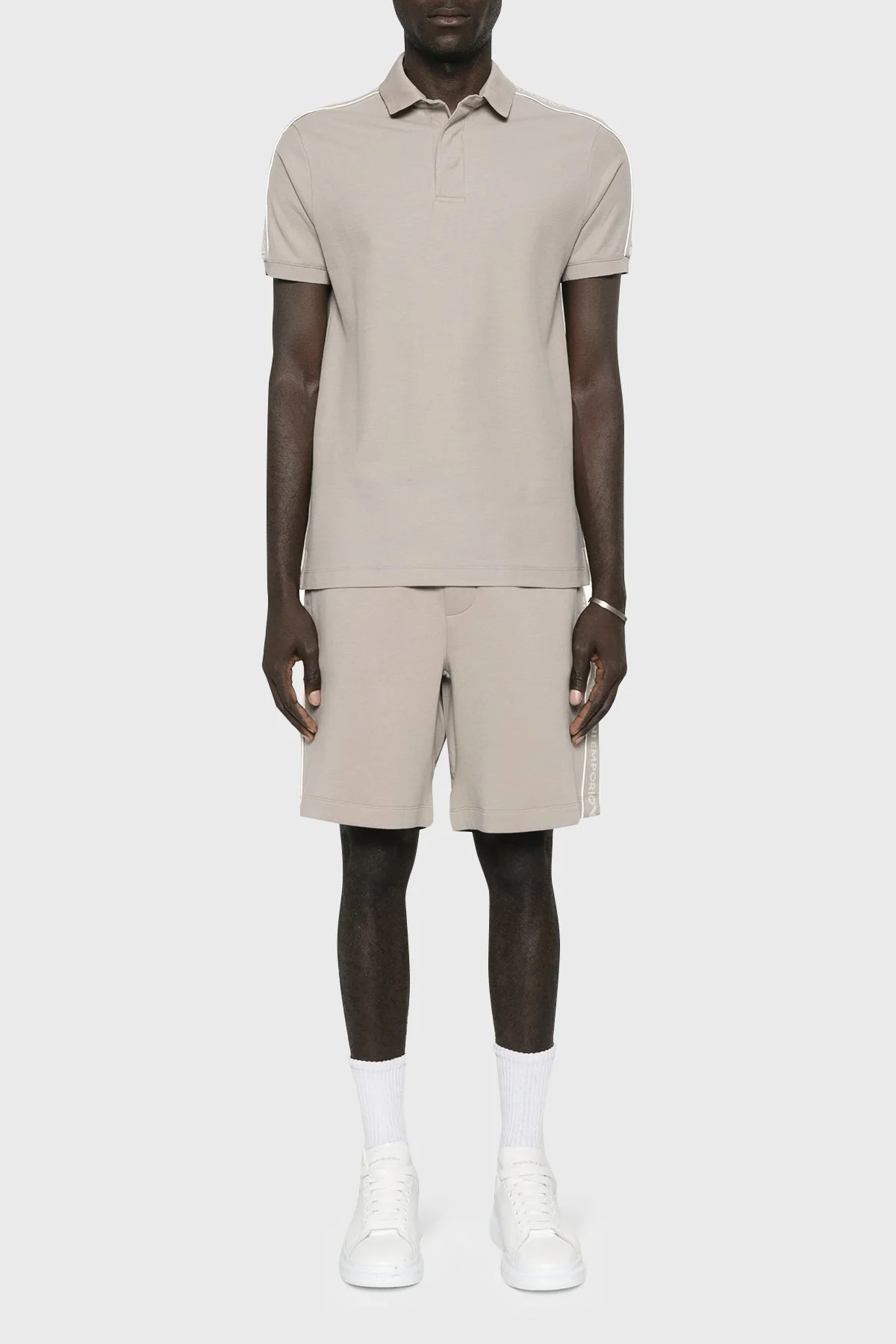 Emporio Armani Pamuklu Regular Fit Cepli Erkek Short 3D1P69 1JHSZ 0650 BEJ - 1