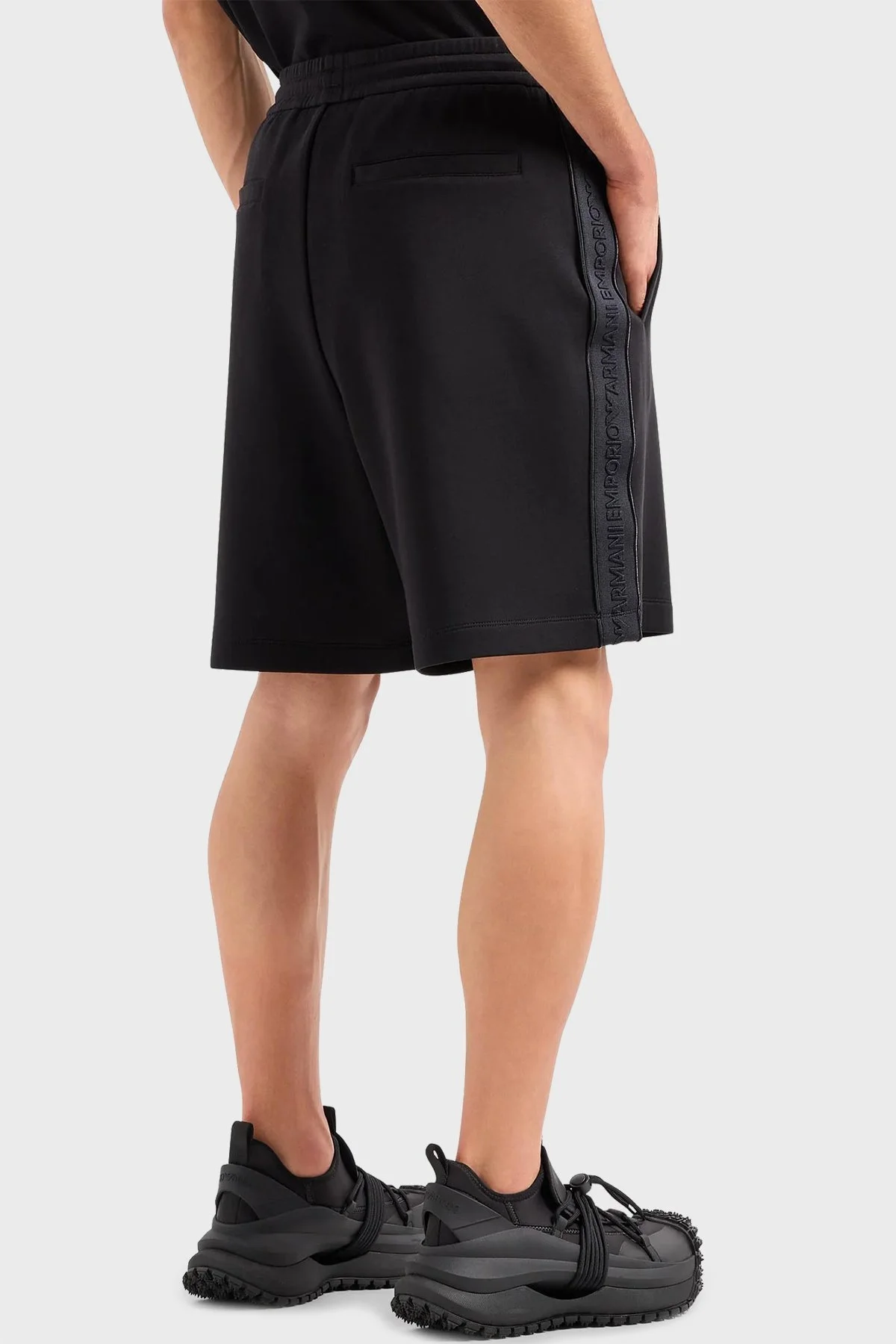 Emporio Armani Pamuklu Regular Fit Cepli Erkek Short 3D1P69 1JHSZ 0920 LACİVERT - 2