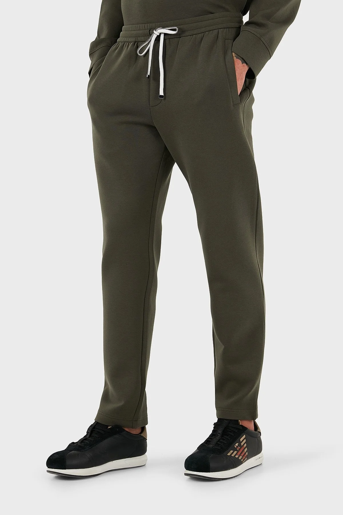 Emporio Armani Pamuklu Regular Fit Daralan Paça Erkek Pantolon 8N1PD8 1JHSZ U8120 SİYAH - 1