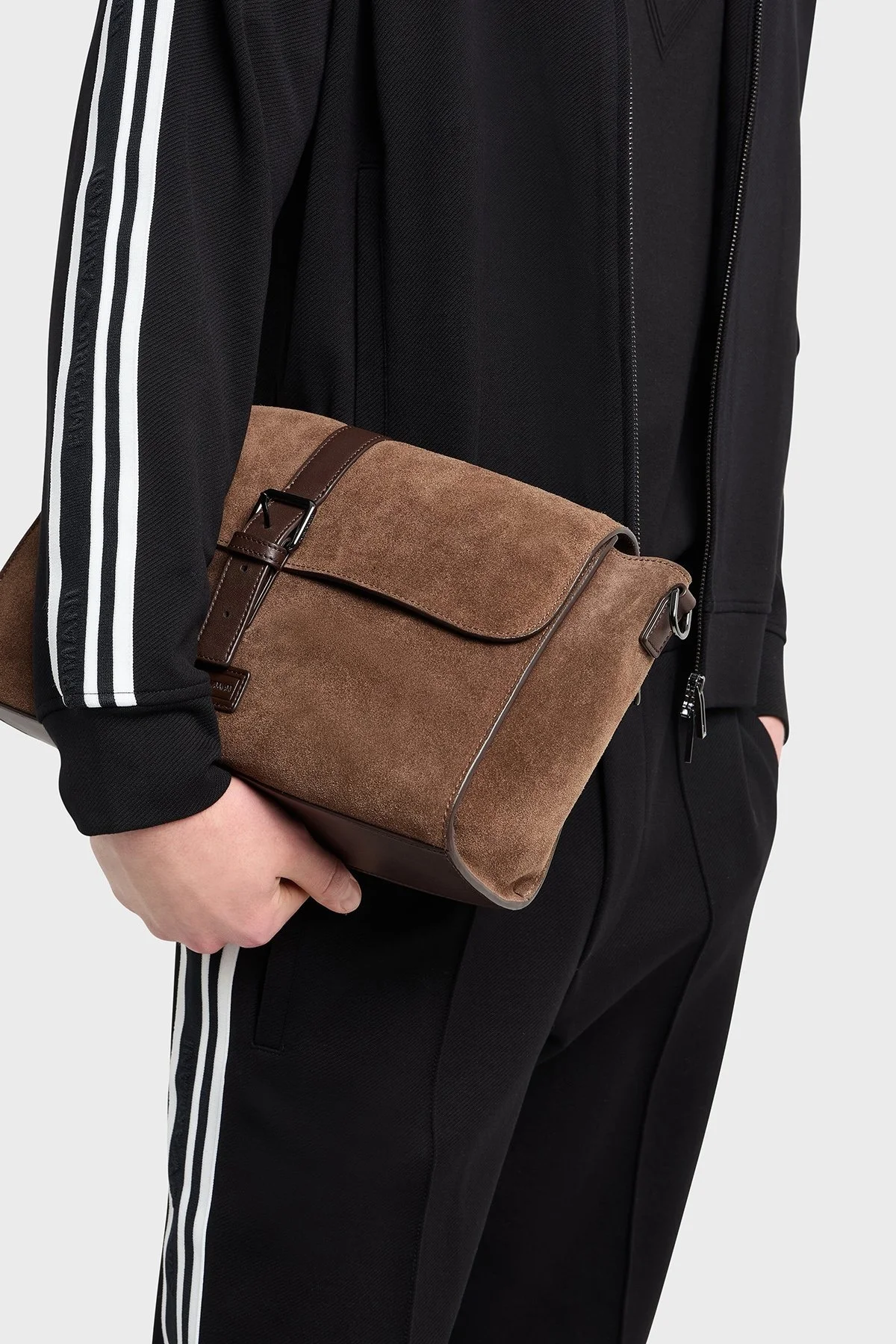 Emporio Armani Pamuklu Regular Fit Dik Yaka Logo Bantlı Erkek Sweat EM001110 AF13488 UC001 SİYAH - 4