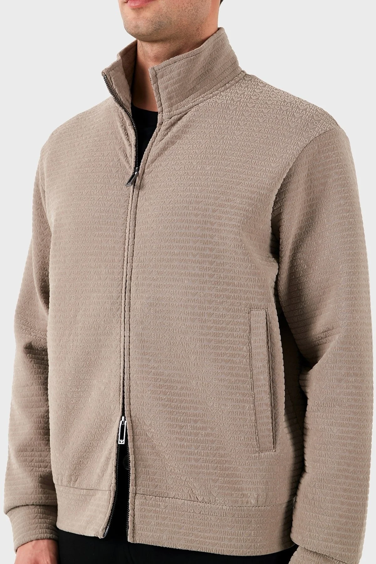 Emporio Armani Pamuklu Regular Fit Fermuarlı Tamamı Logolu Erkek Sweat EM001697 AF10013 F6063 BEJ - 11