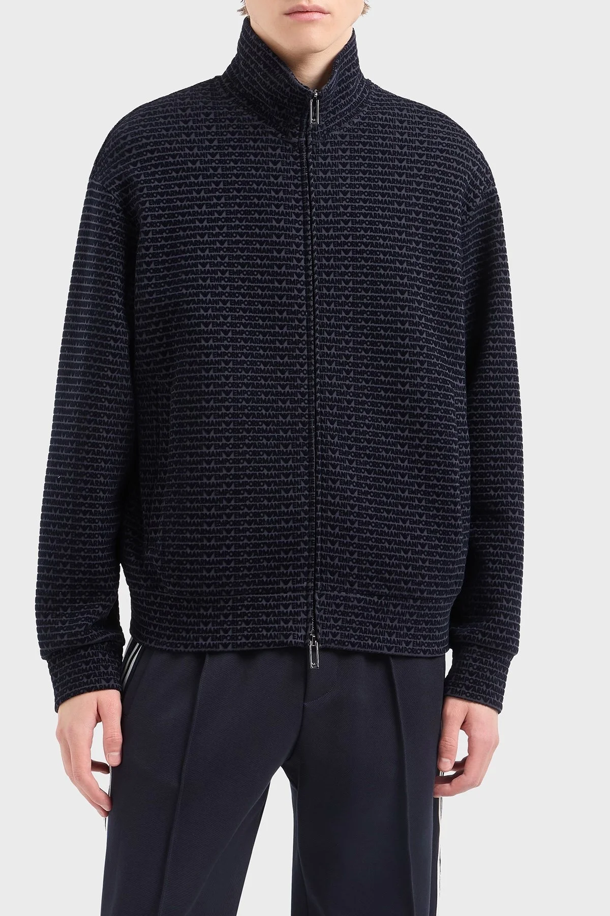Emporio Armani Pamuklu Regular Fit Fermuarlı Tamamı Logolu Erkek Sweat EM001697 AF10013 FB229 LACİVERT - 1