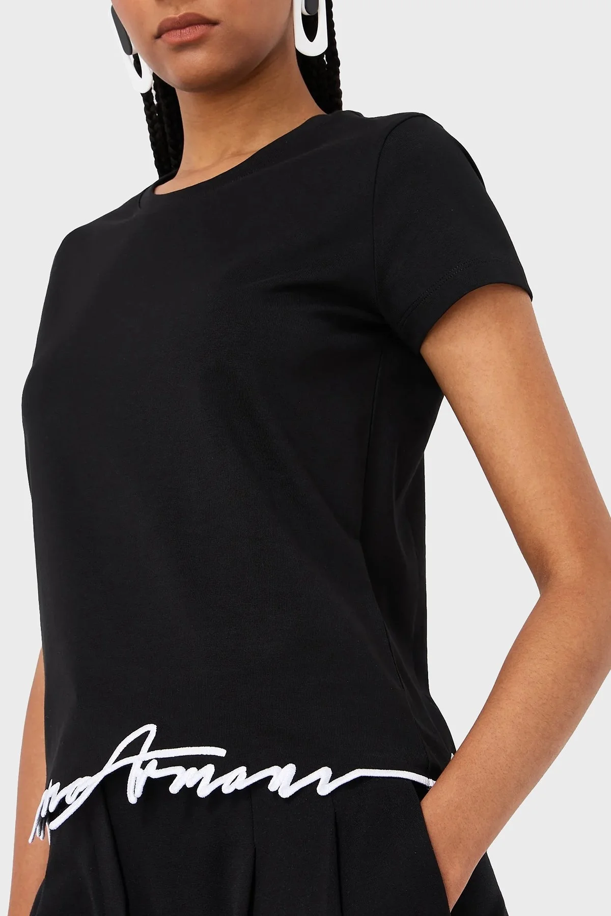 Emporio Armani Pamuklu Regular Fit İşlemeli Kenarlı Bisiklet Yaka Bayan T Shirt 6R2T7M 2J4EZ 0999 SİYAH - 3