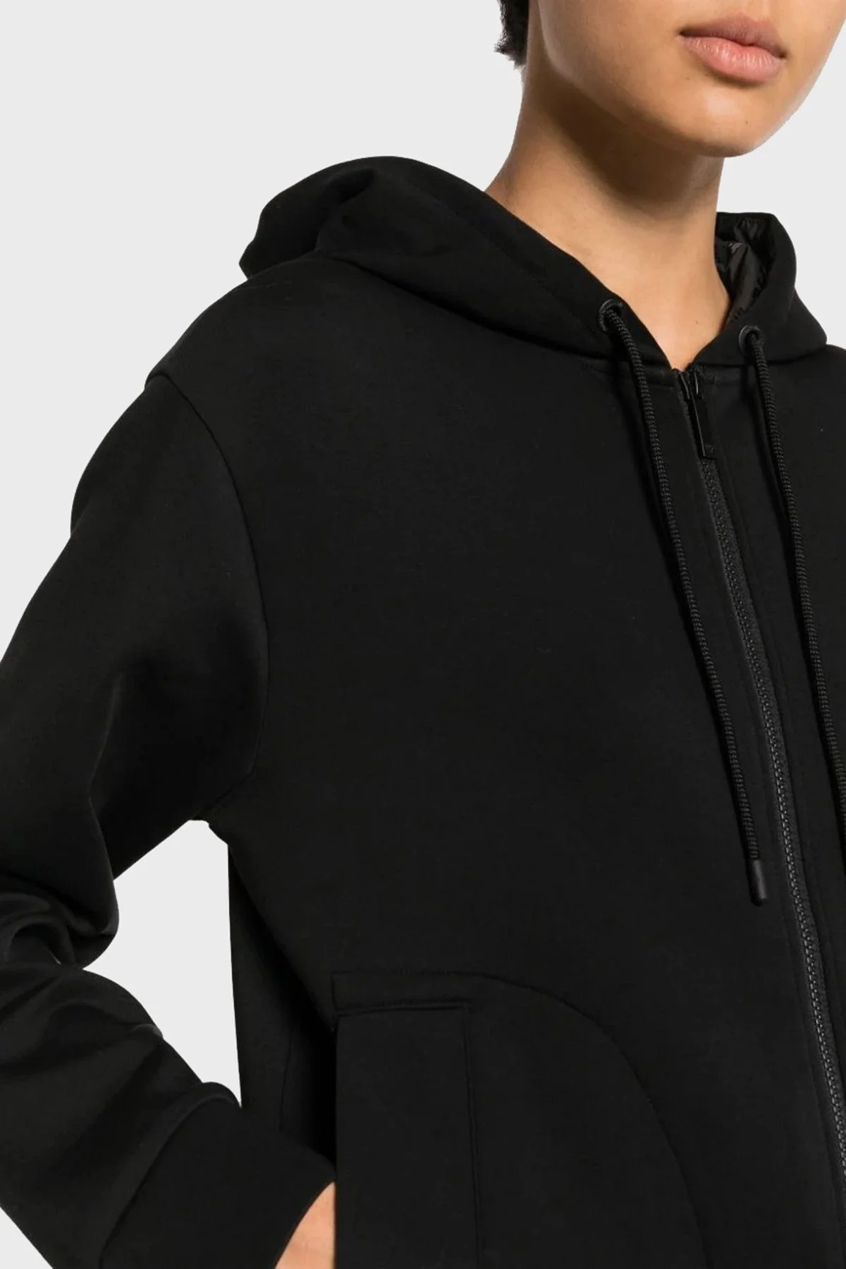 Emporio Armani Pamuklu Regular Fit Kapüşonlu Bayan Sweat 6R2M6E 1JHSZ 0999 SİYAH - 4